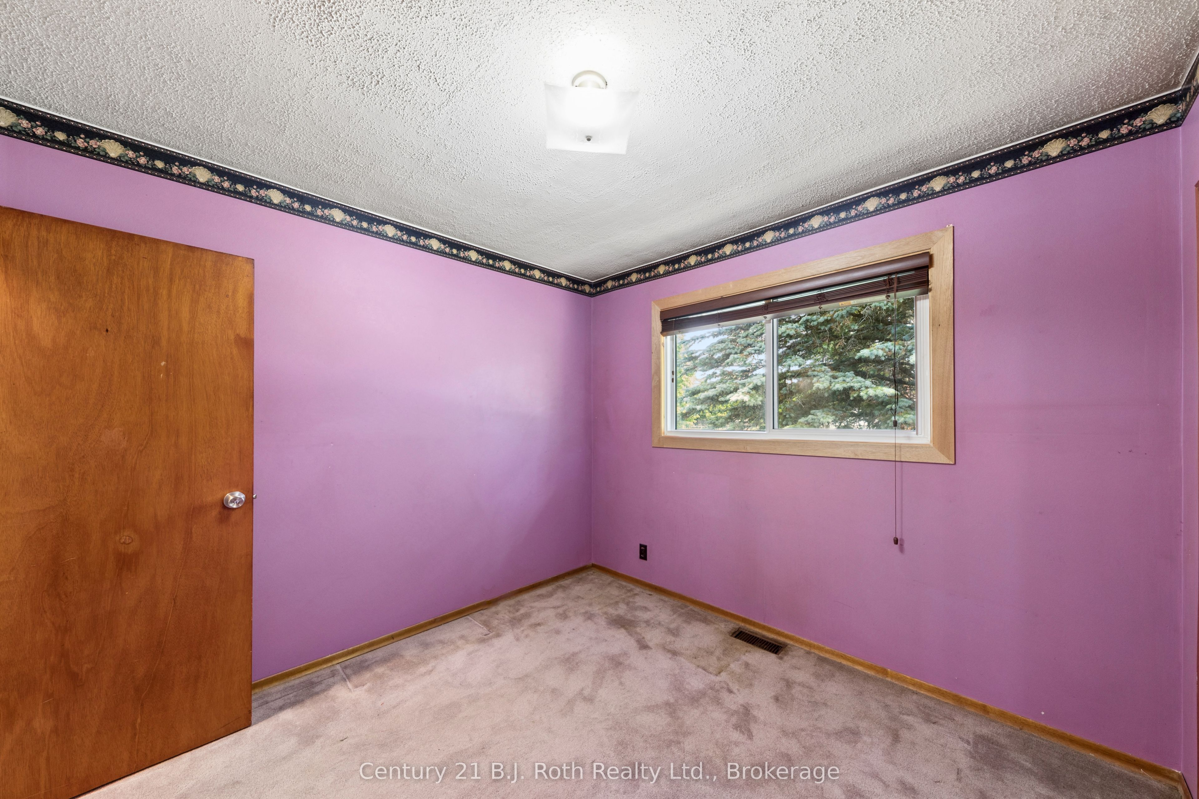 8240 93 Highway Property Photo 12