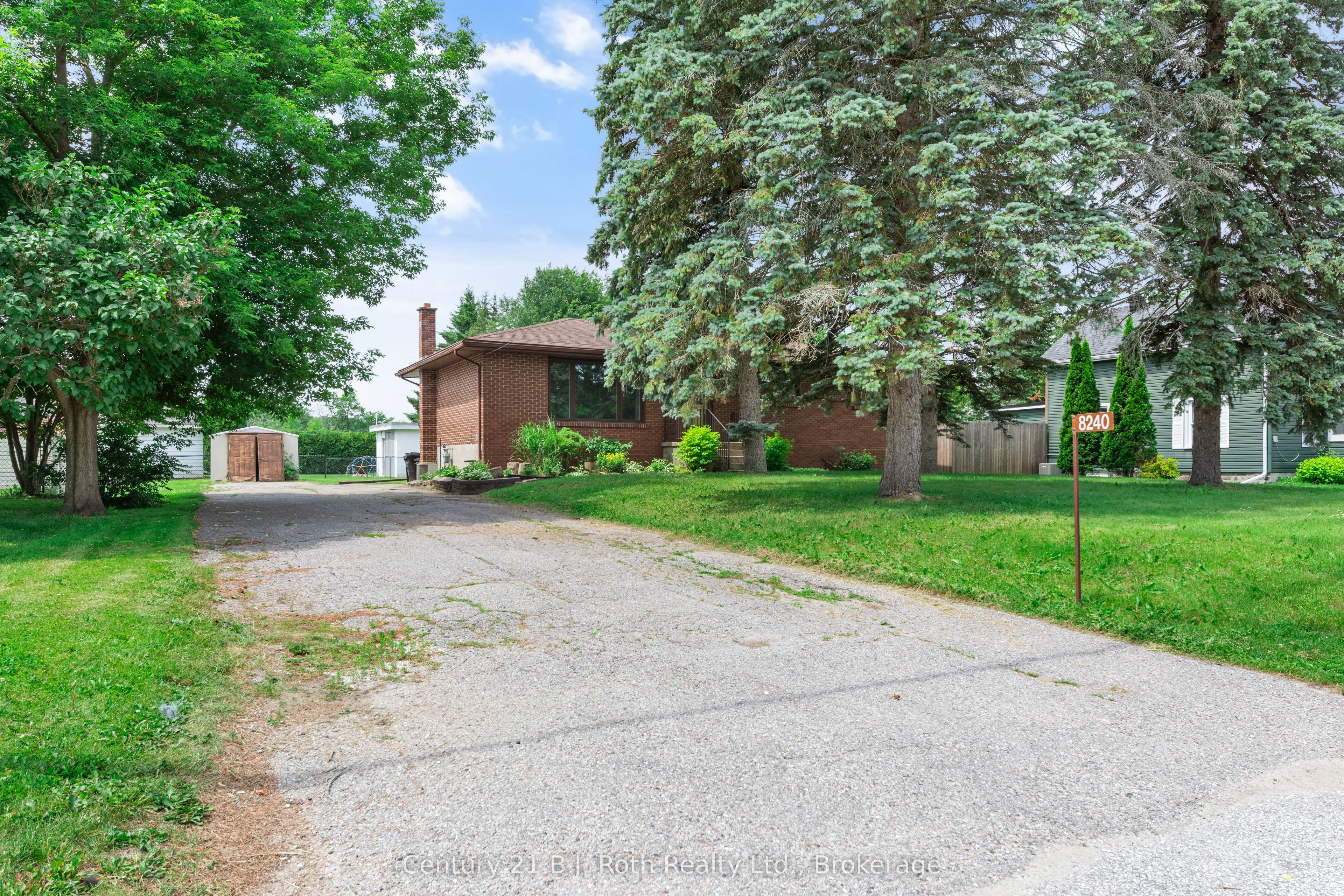 8240 93 Highway Property Photo 15