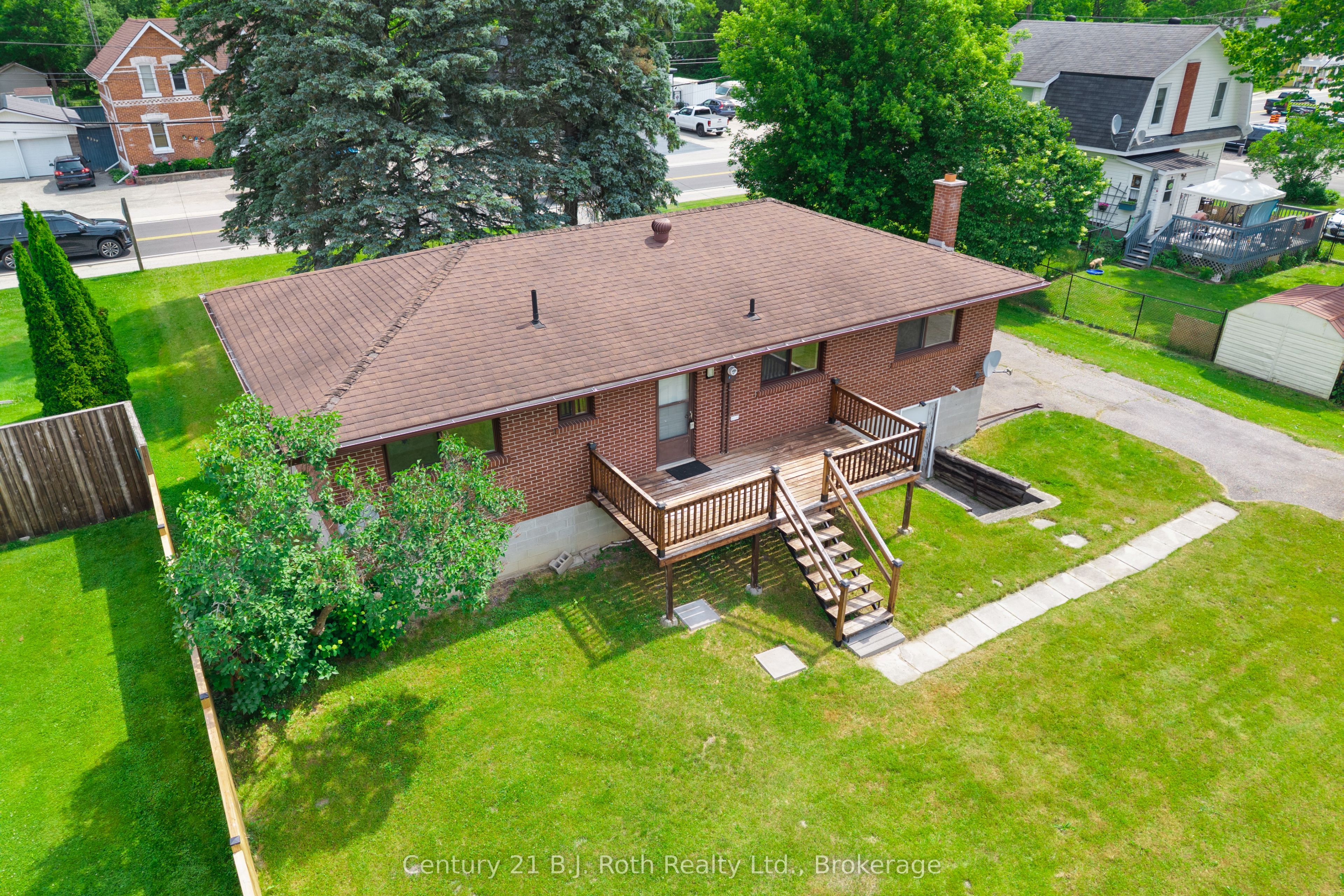 8240 93 Highway Property Photo 19