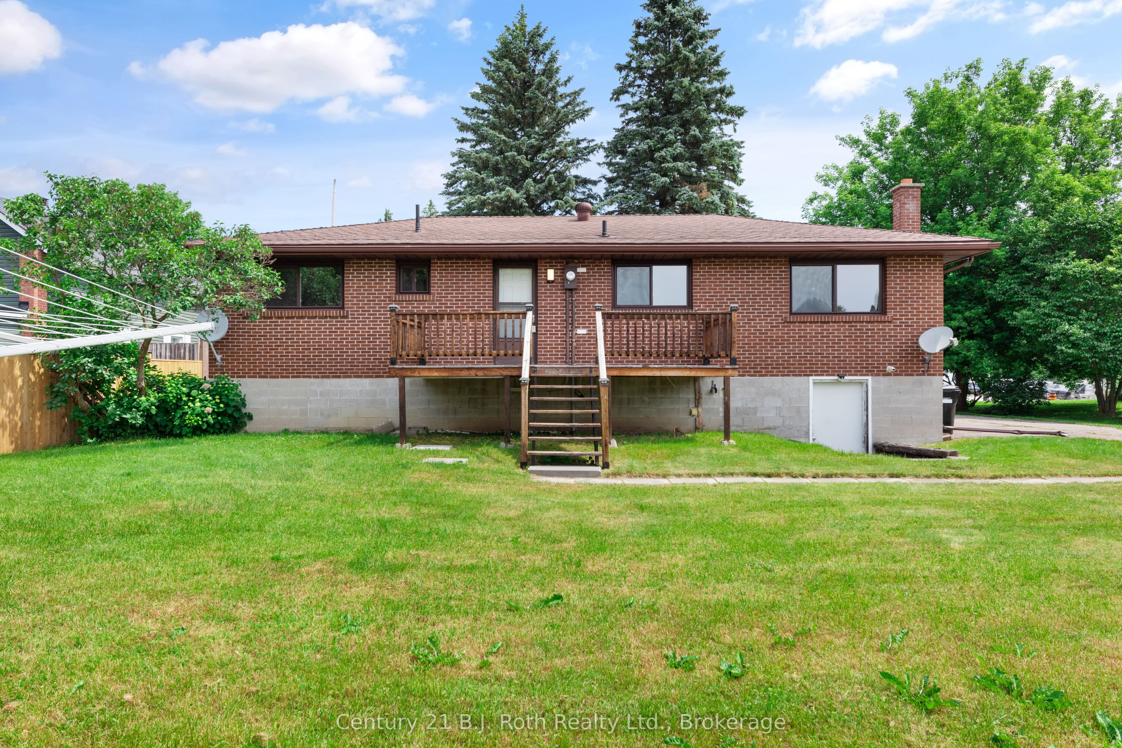 8240 93 Highway Property Photo 28