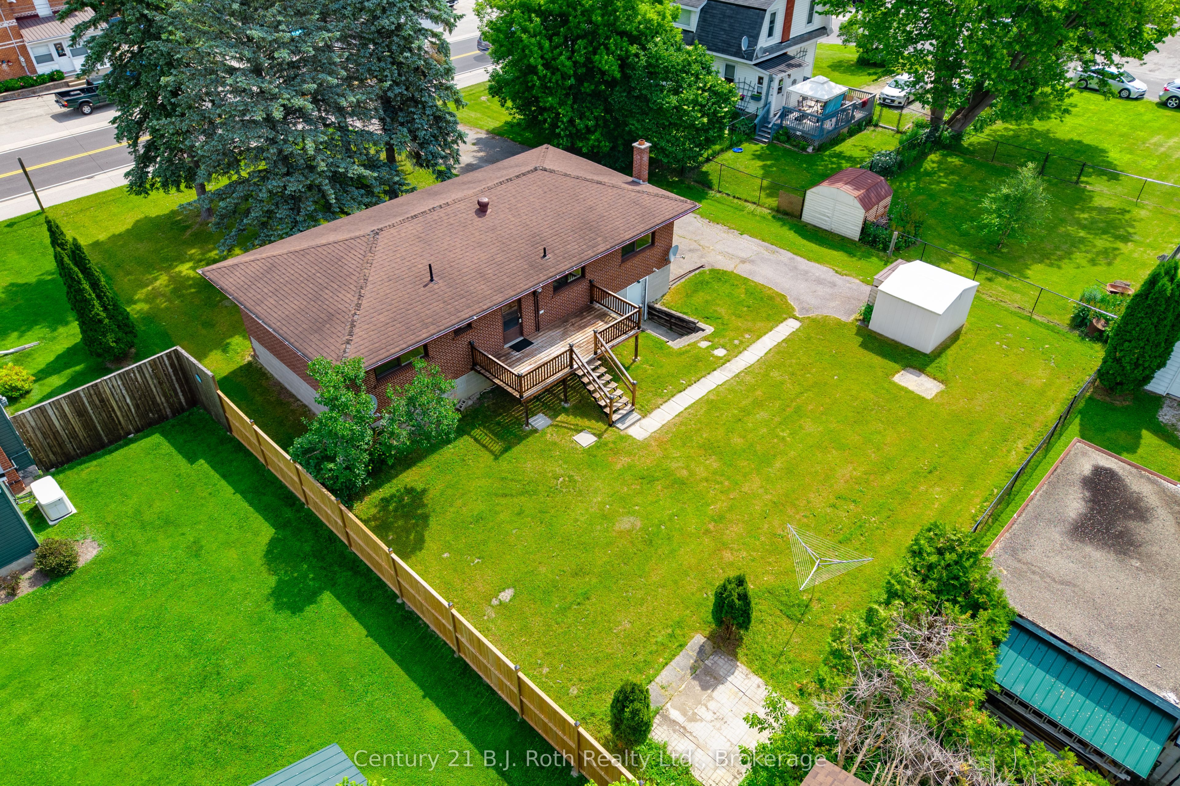 8240 93 Highway Property Photo 31