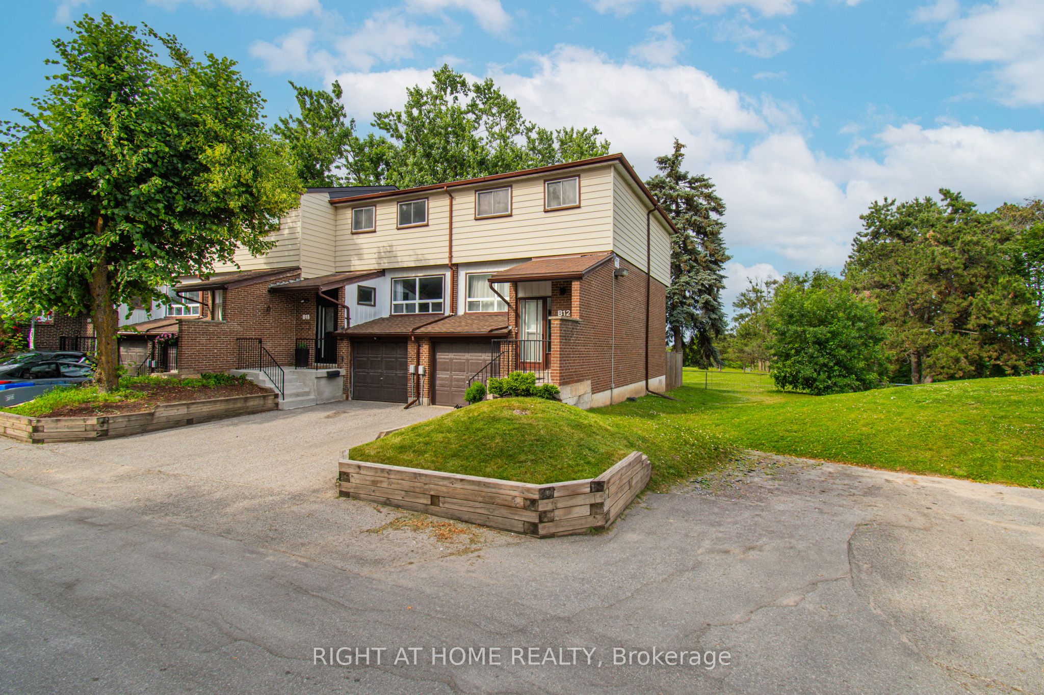 63 Ferris Lane B12 Property Photo 3