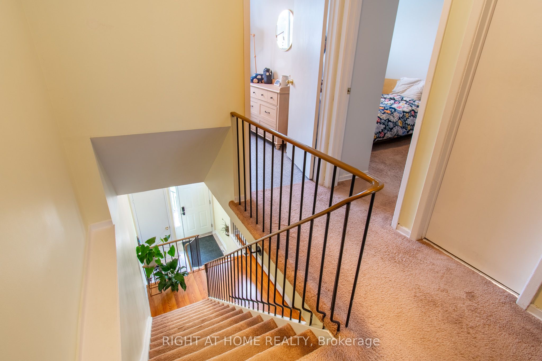63 Ferris Lane B12 Property Photo 9