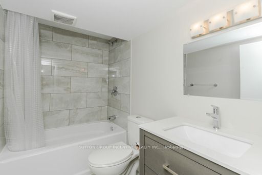 240 Wellington Street E Property Photo 6