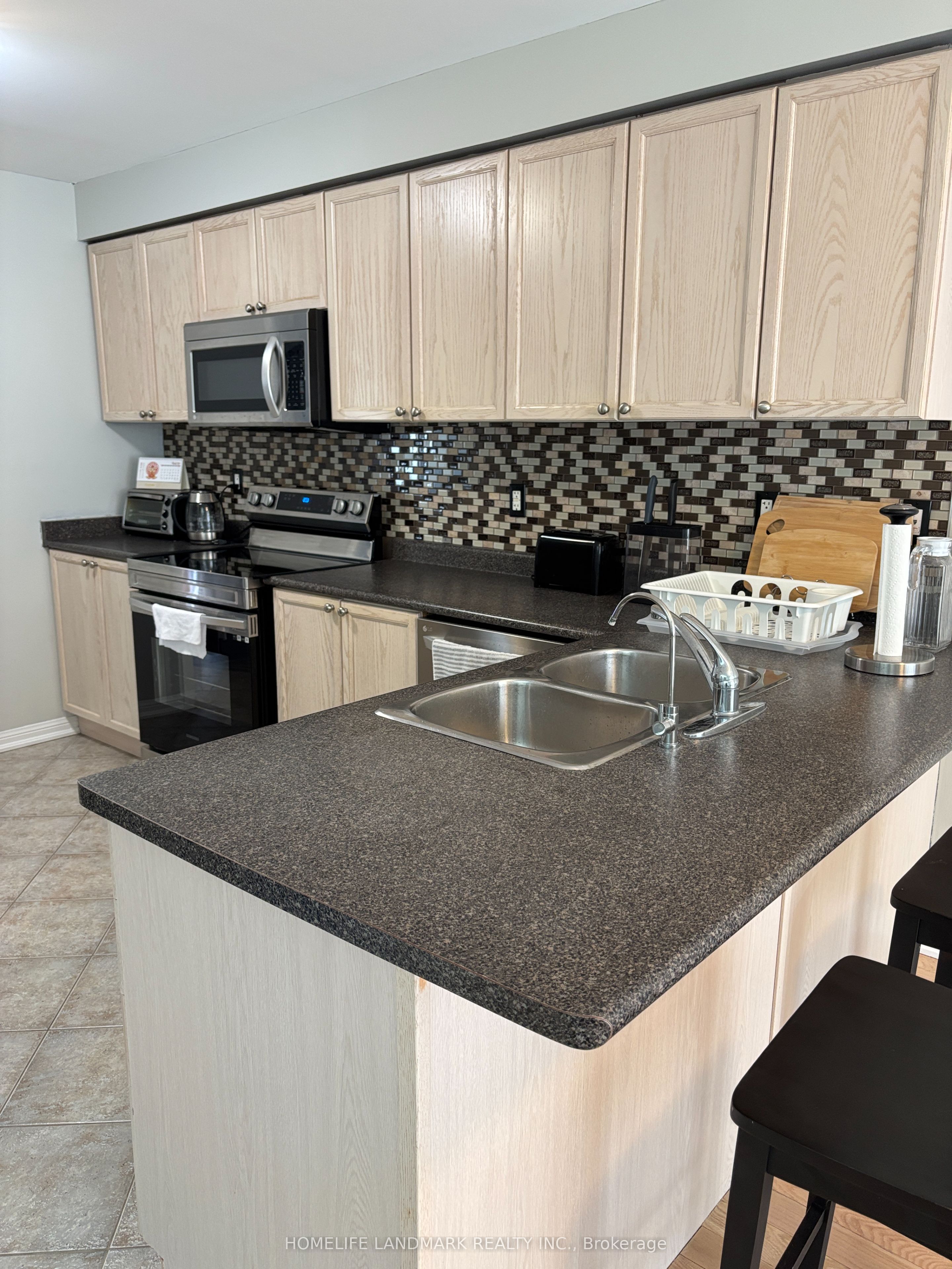 78 Christy Drive Property Photo 7