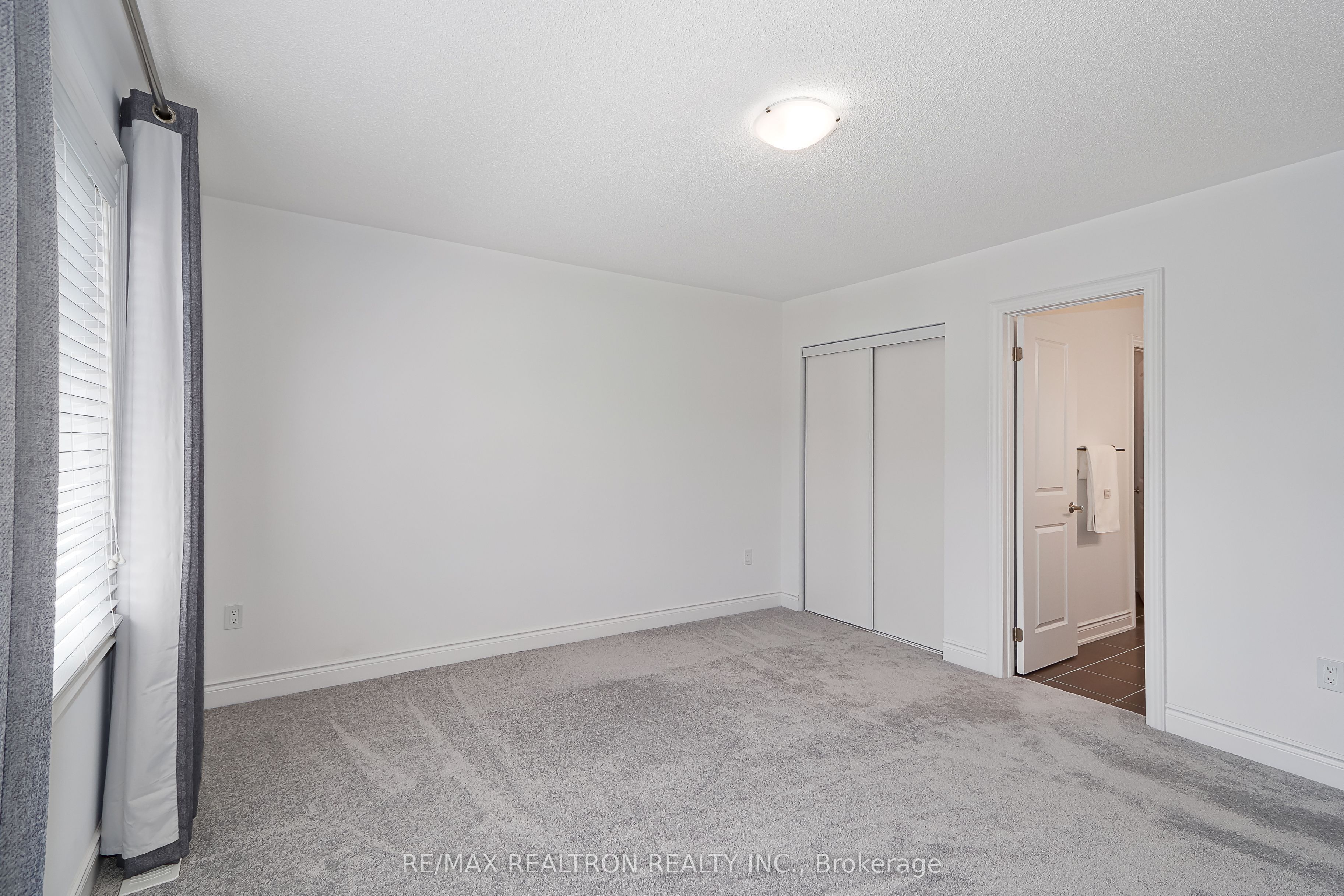 19 Middleton Drive Property Photo 21