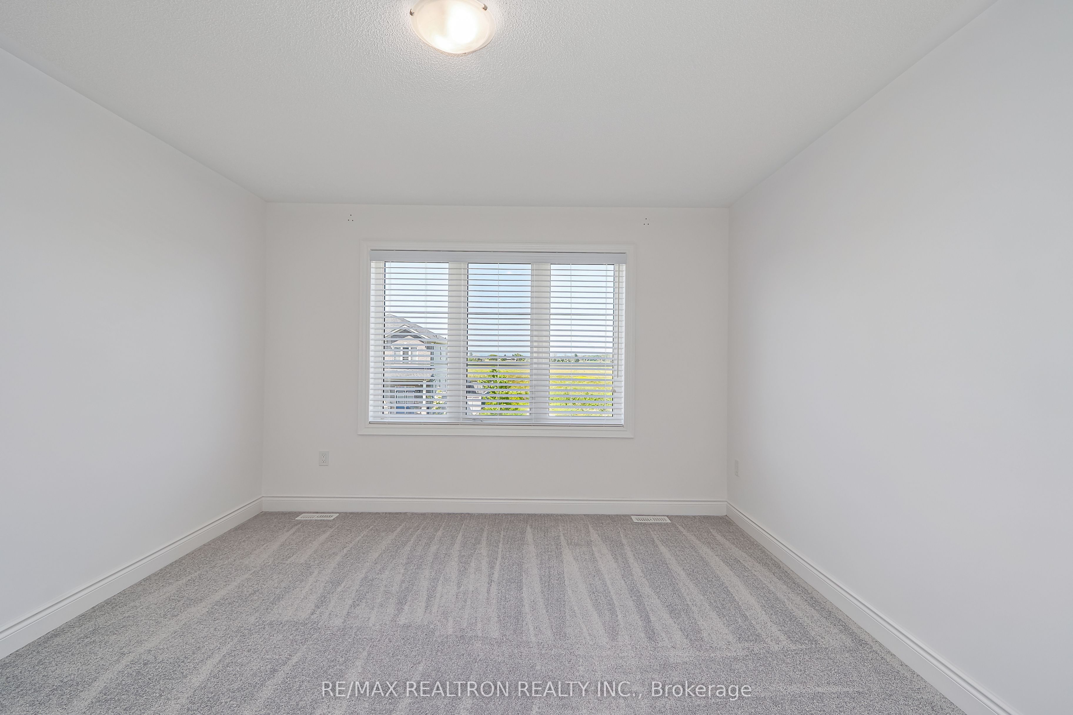 19 Middleton Drive Property Photo 29