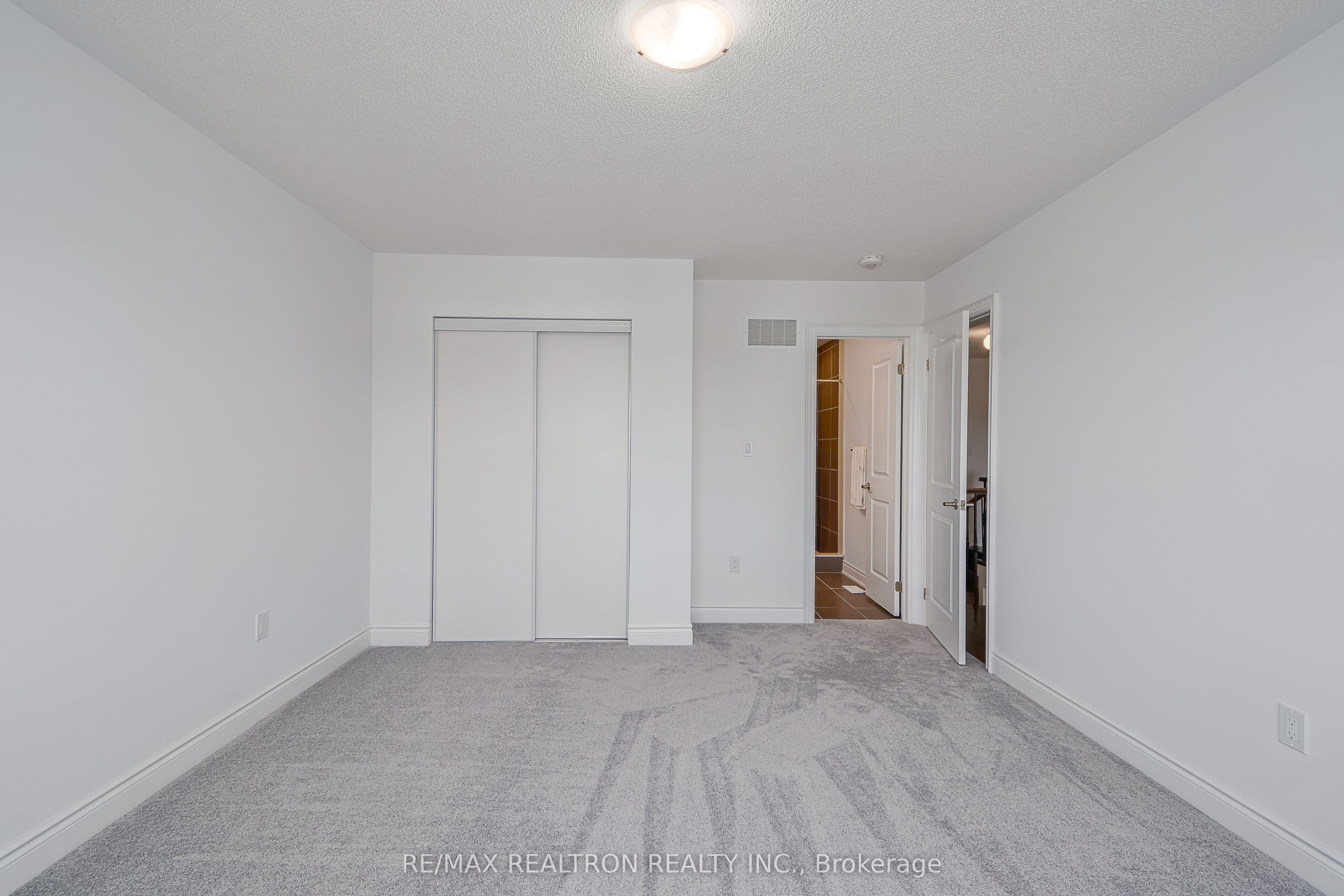 19 Middleton Drive Property Photo 30