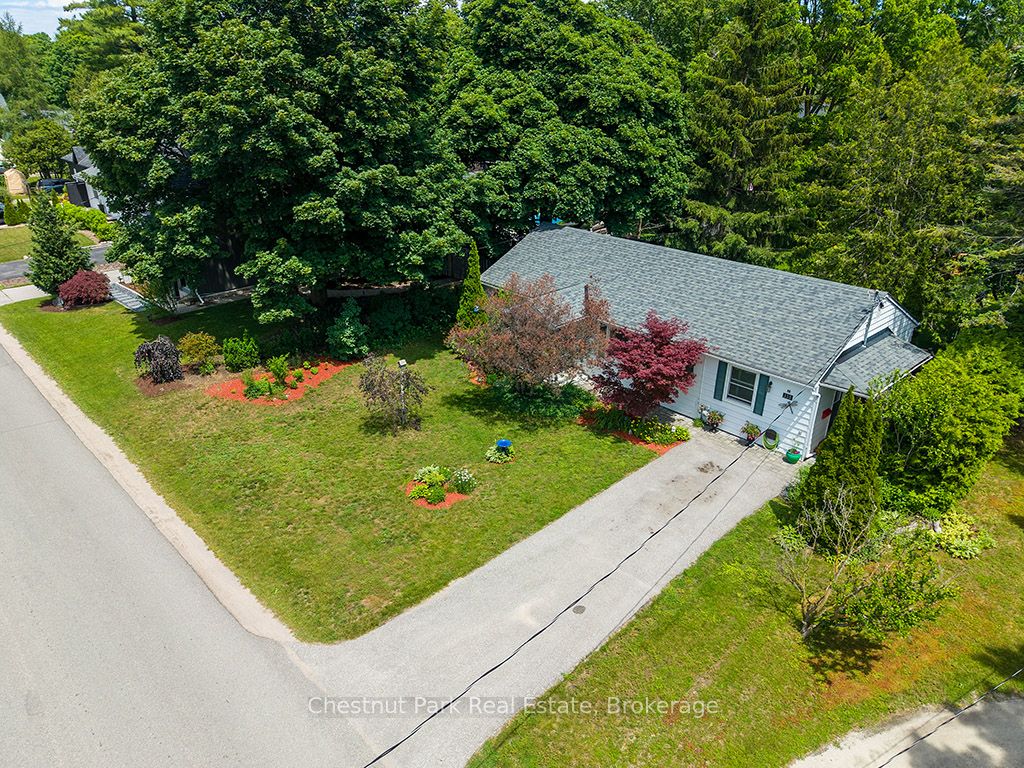 333 Oak Street Property Photo 7