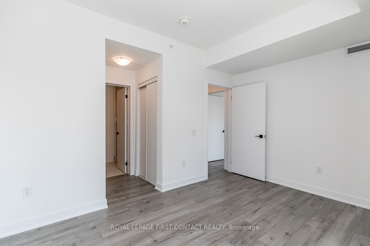 8 Culinary Lane 101 Property Photo 14