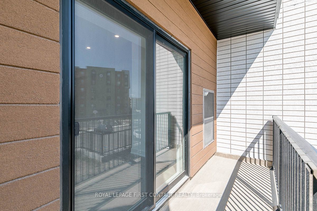 8 Culinary Lane 101 Property Photo 18