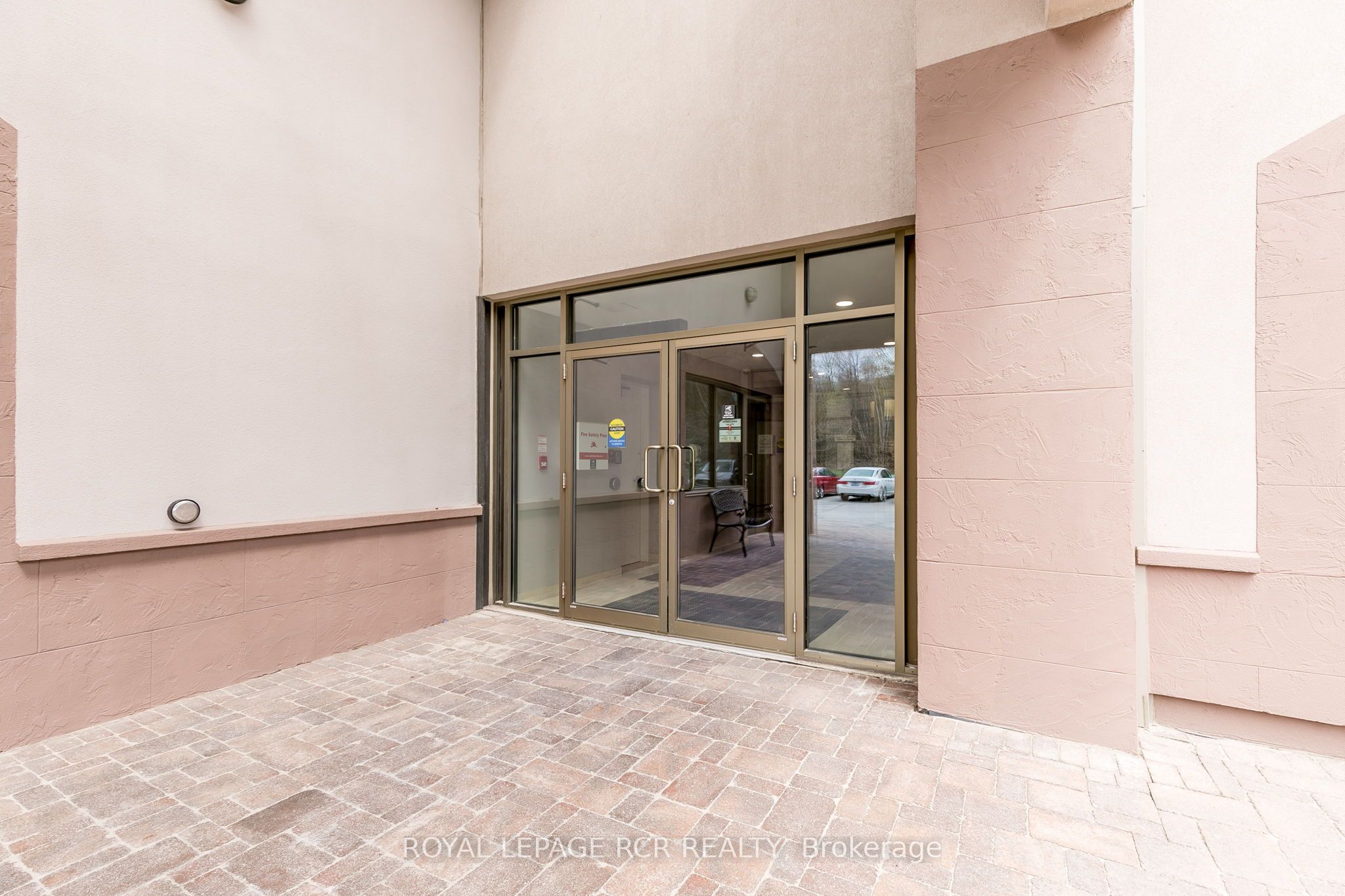 699 Aberdeen Boulevard 608 Property Photo 4