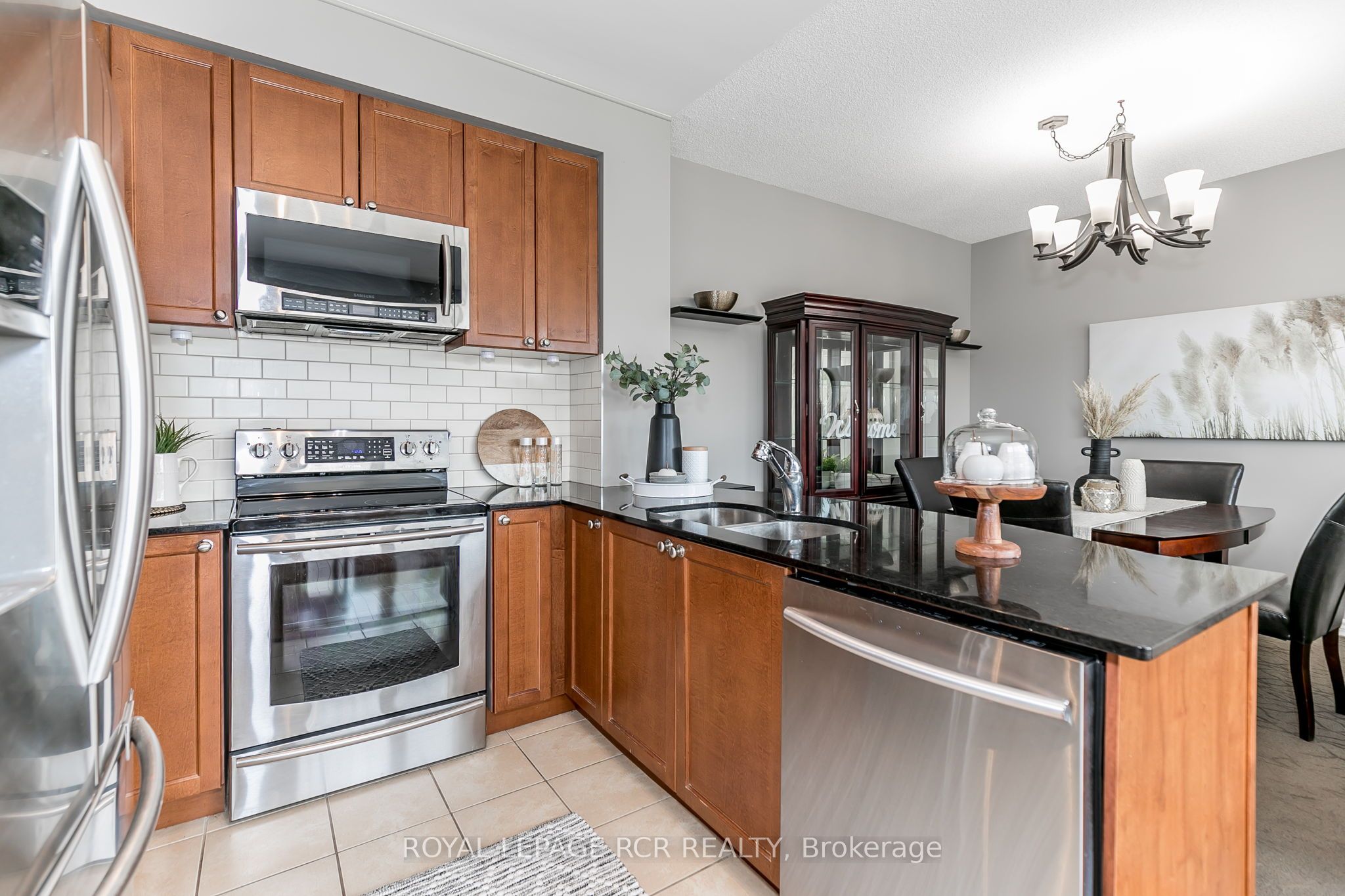 699 Aberdeen Boulevard 608 Property Photo 7