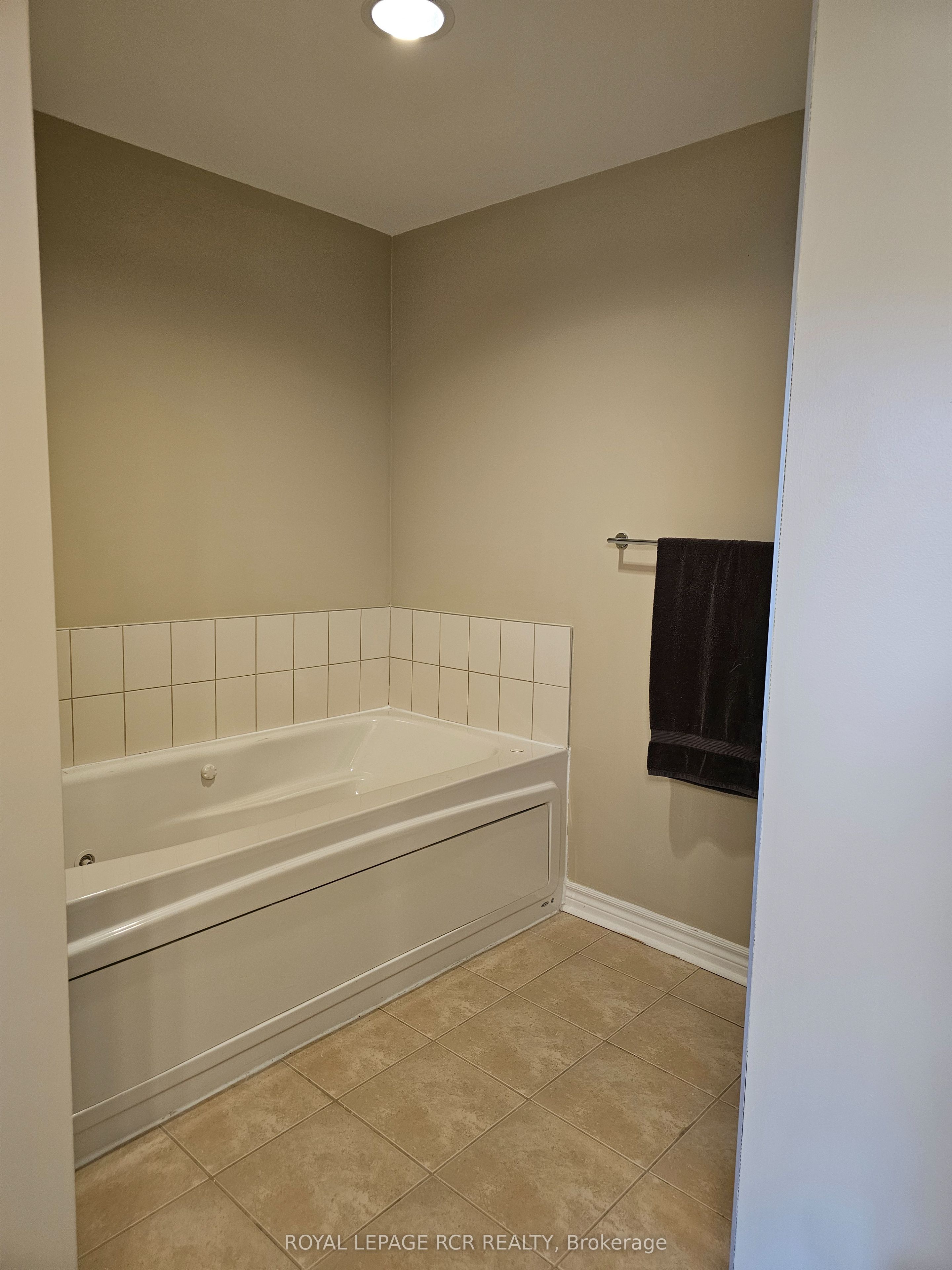 699 Aberdeen Boulevard 608 Property Photo 29
