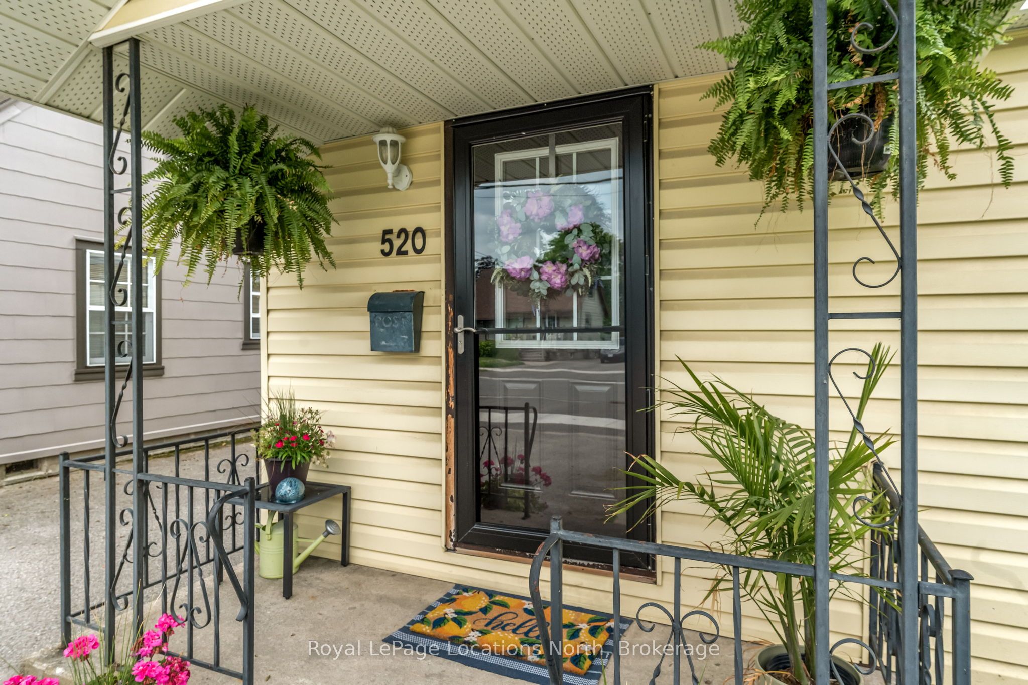 520 Maple Street Property Photo 4