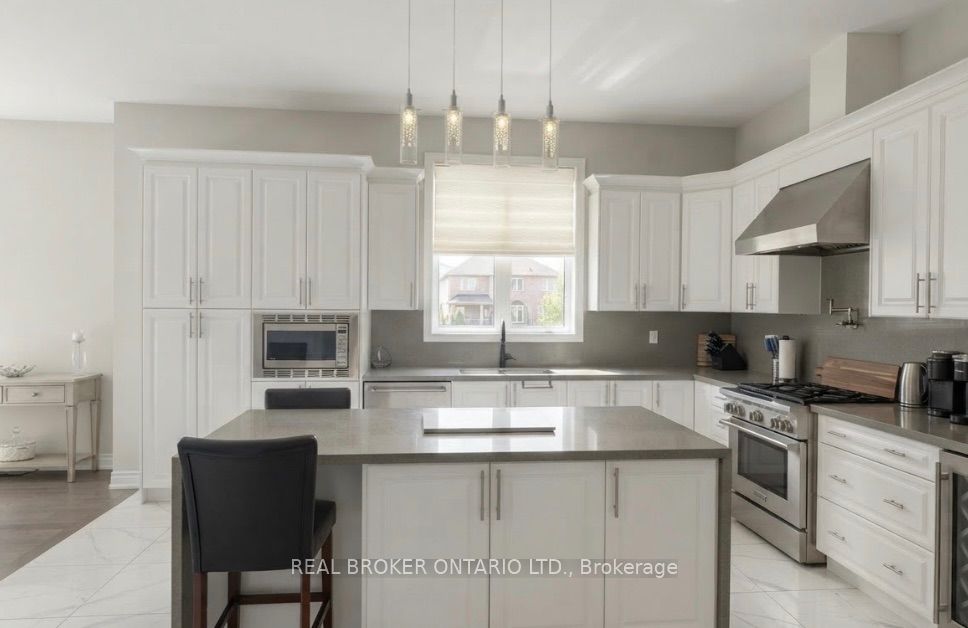 100 Trail Boulevard Property Photo 6