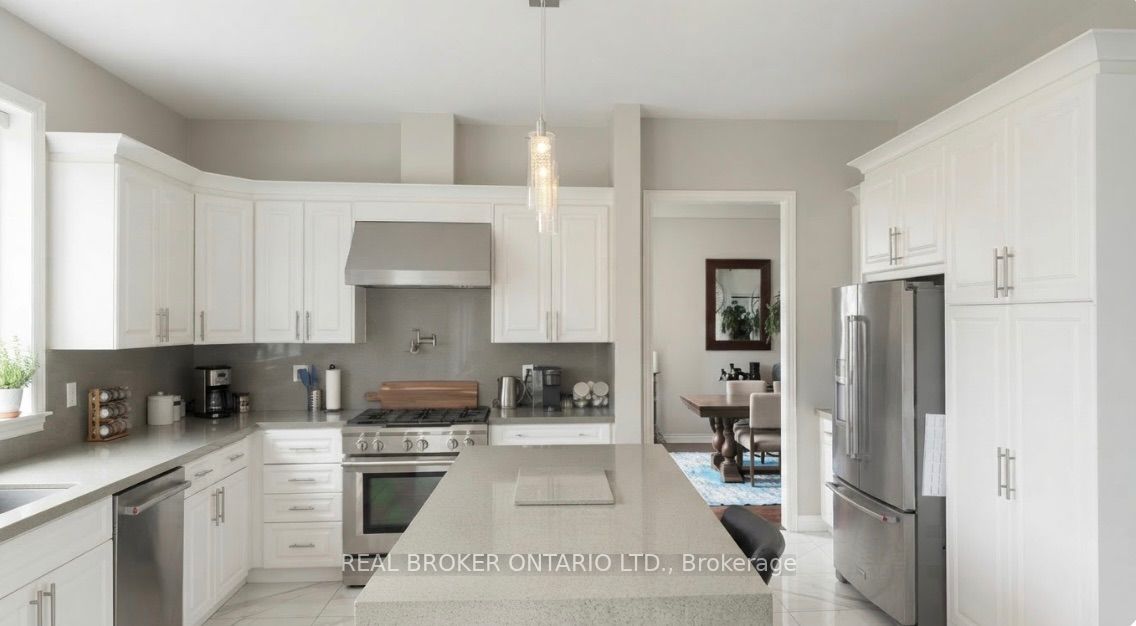 100 Trail Boulevard Property Photo 7