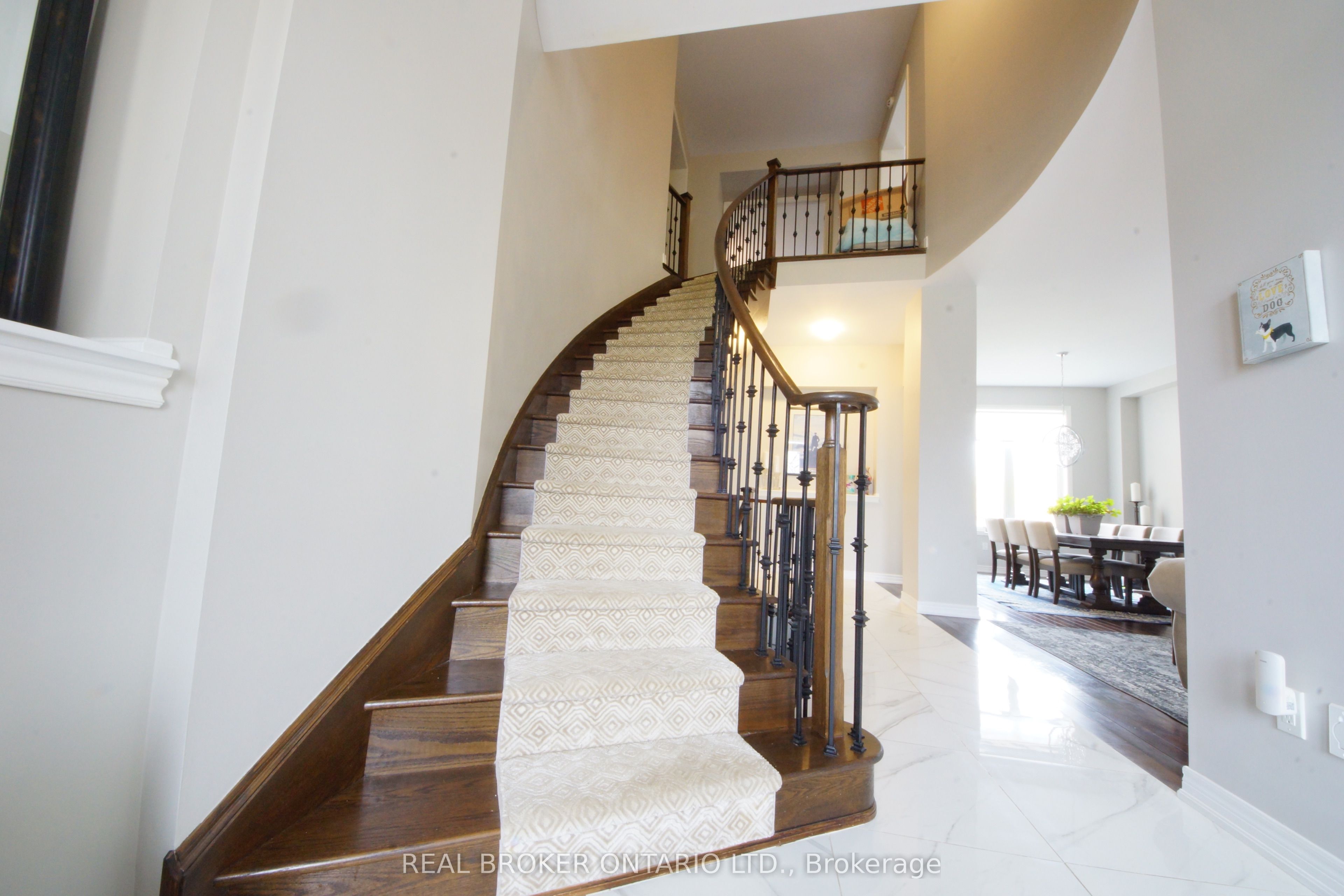 100 Trail Boulevard Property Photo 8