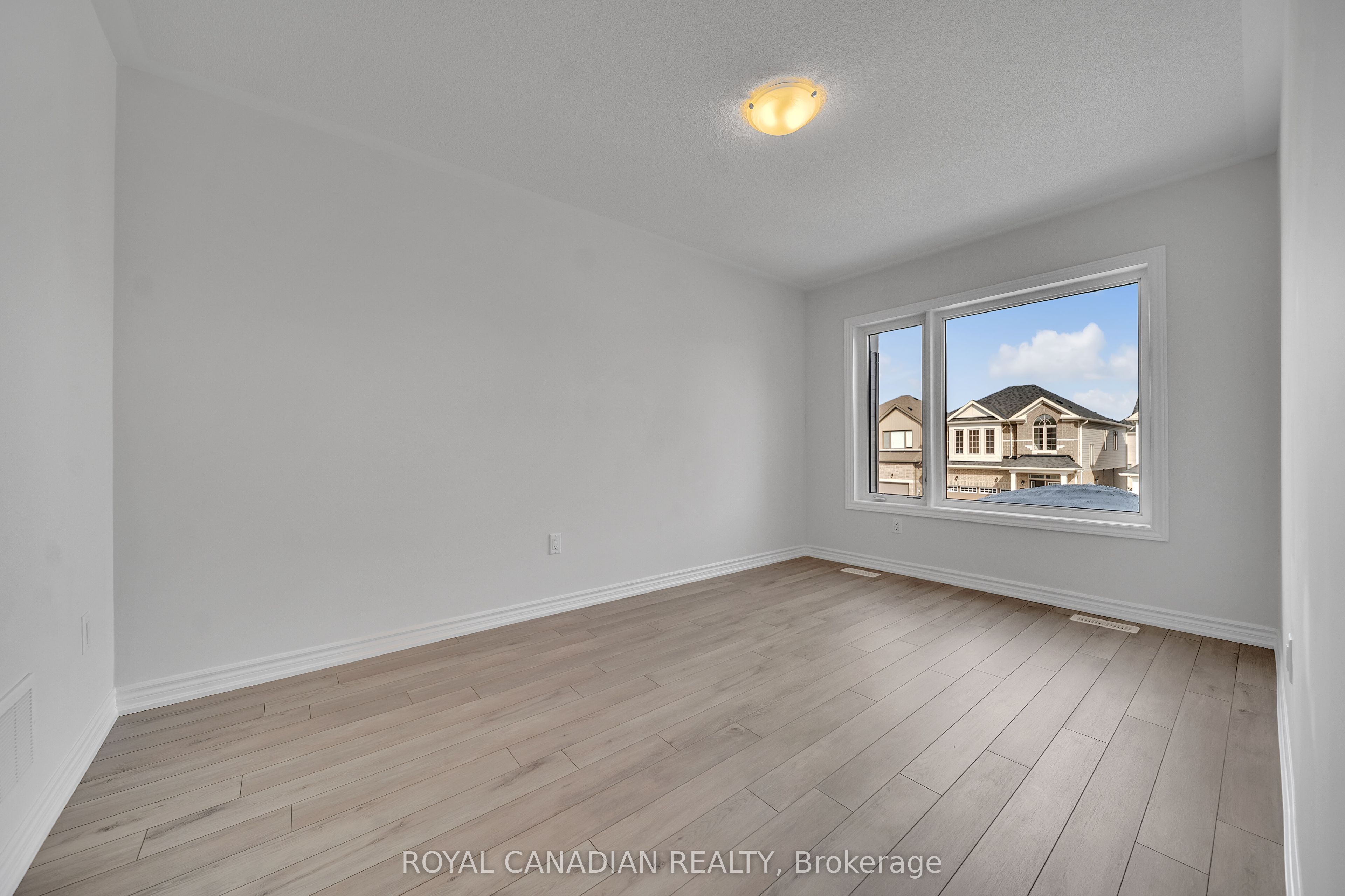 21 Tamworth Terrace Property Photo 32