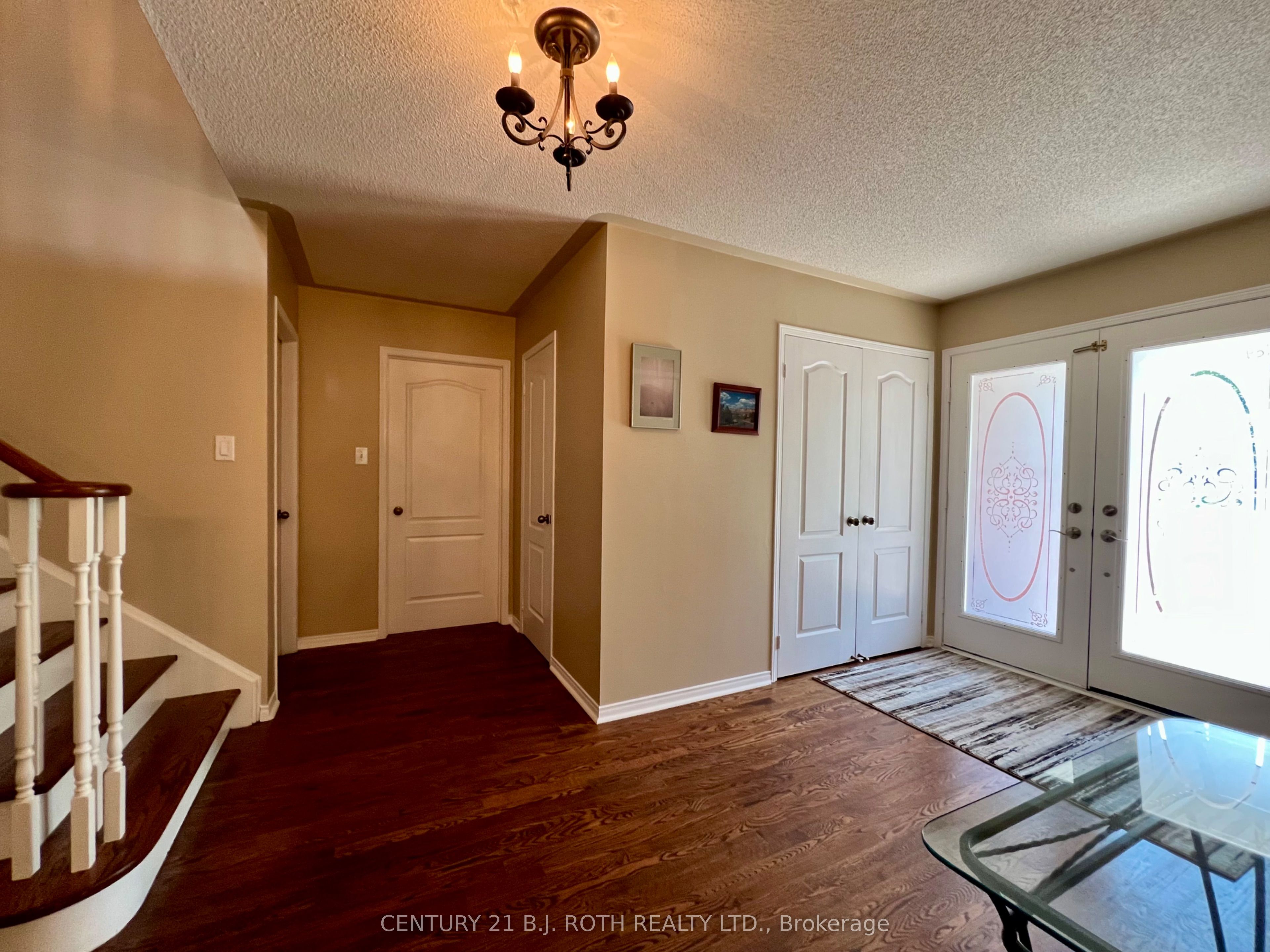 47 Looker Drive Property Photo 4