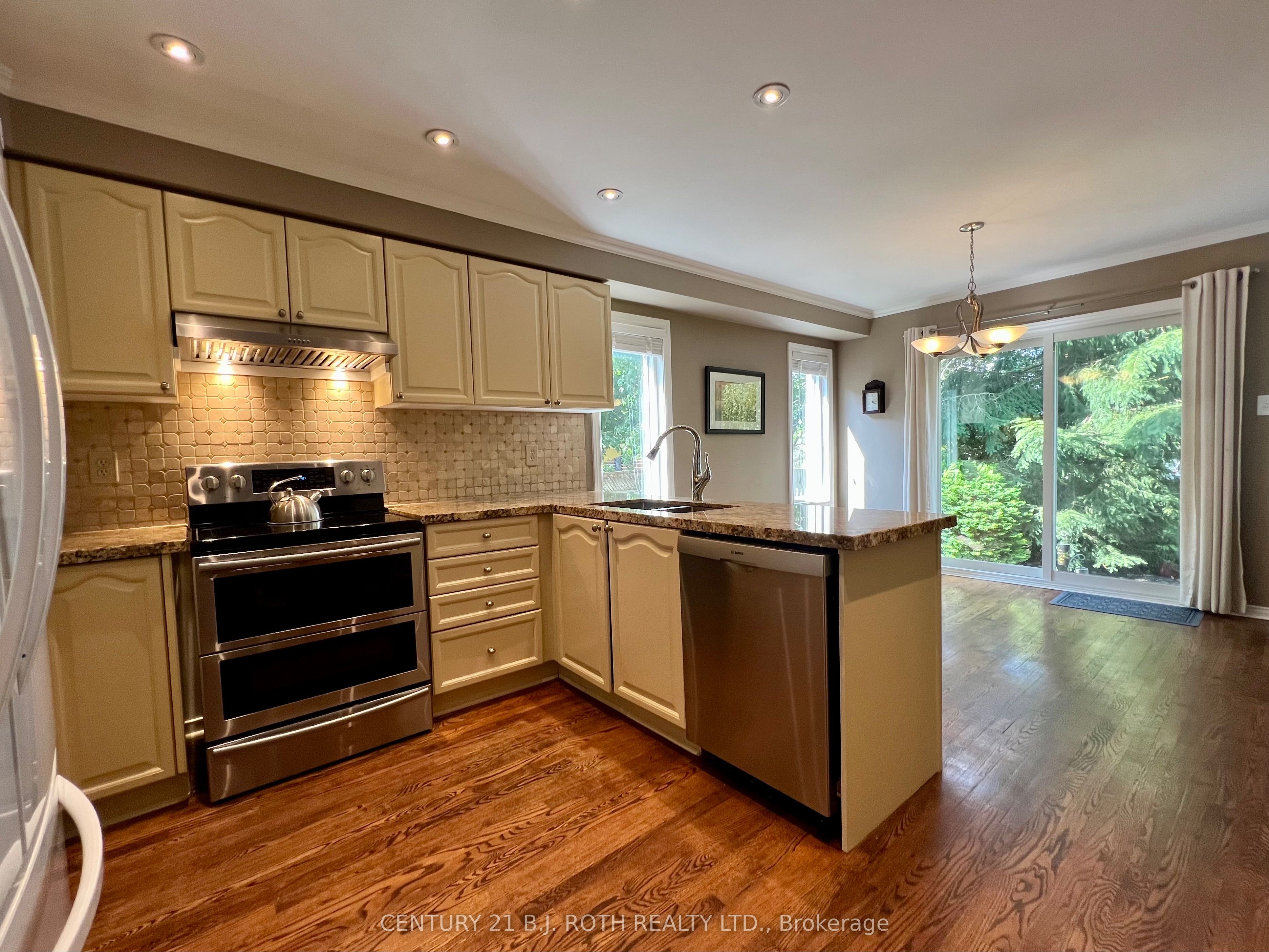 47 Looker Drive Property Photo 10
