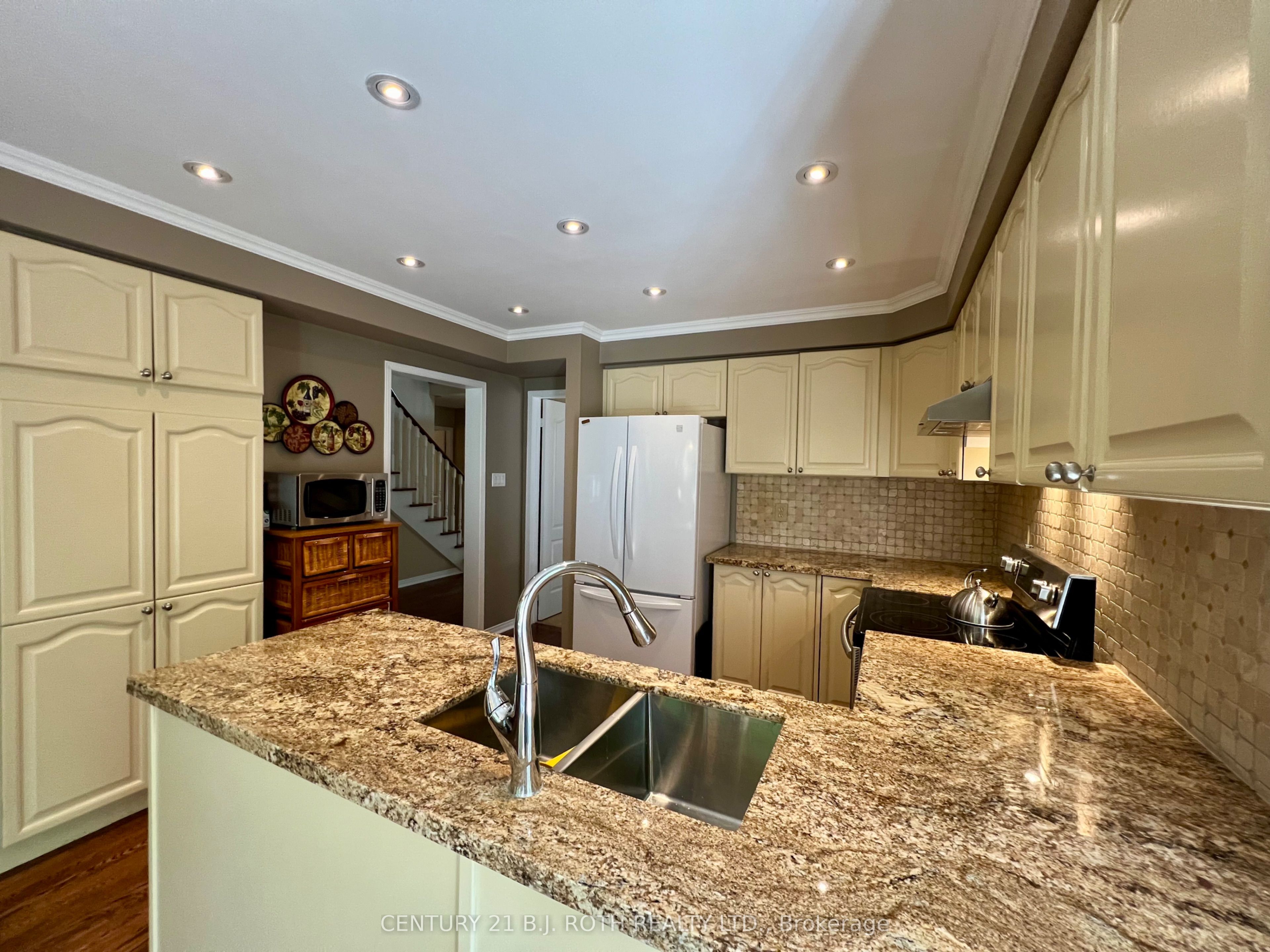 47 Looker Drive Property Photo 13
