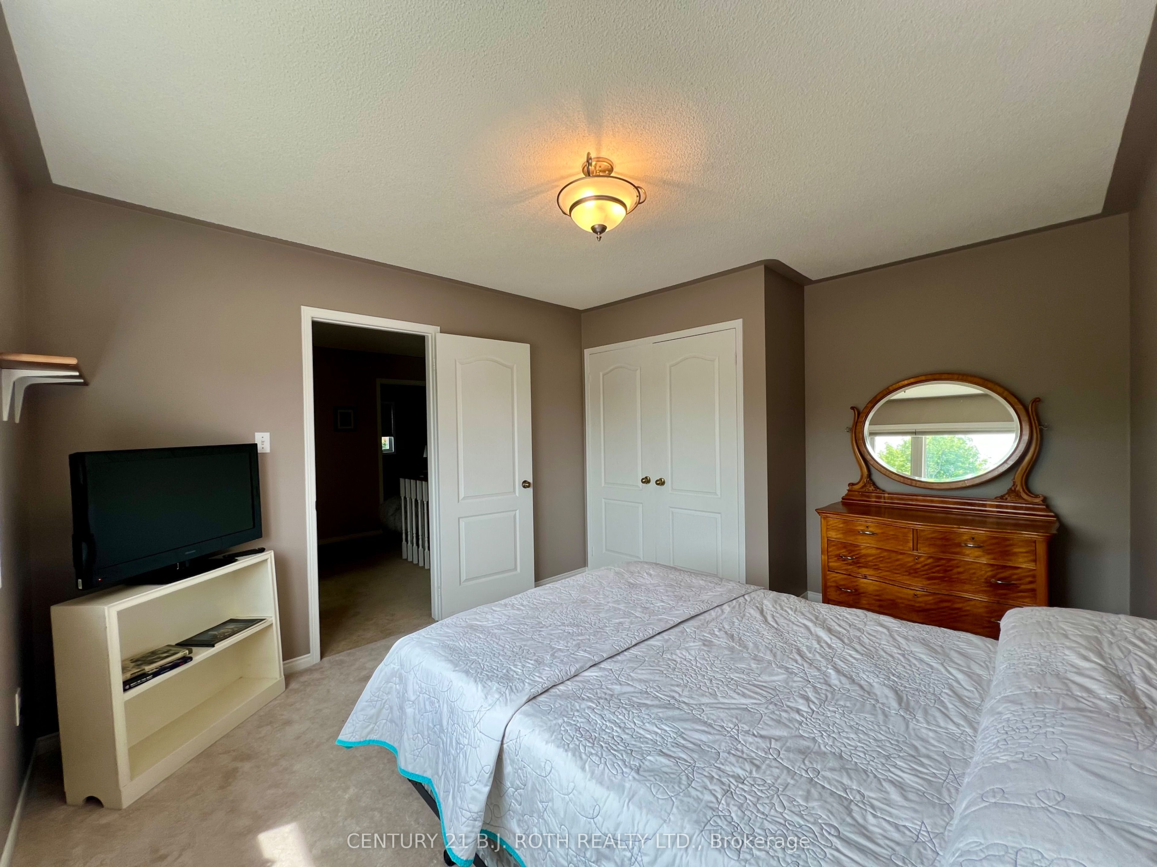 47 Looker Drive Property Photo 38