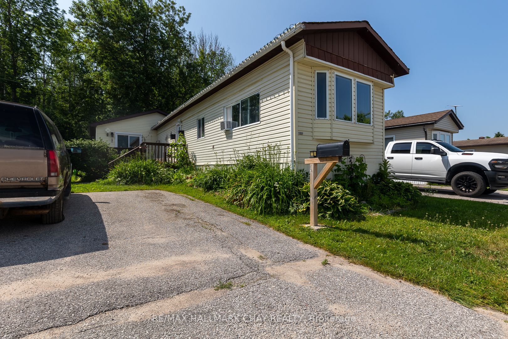 1331 Hilltop Road Property Photo 5