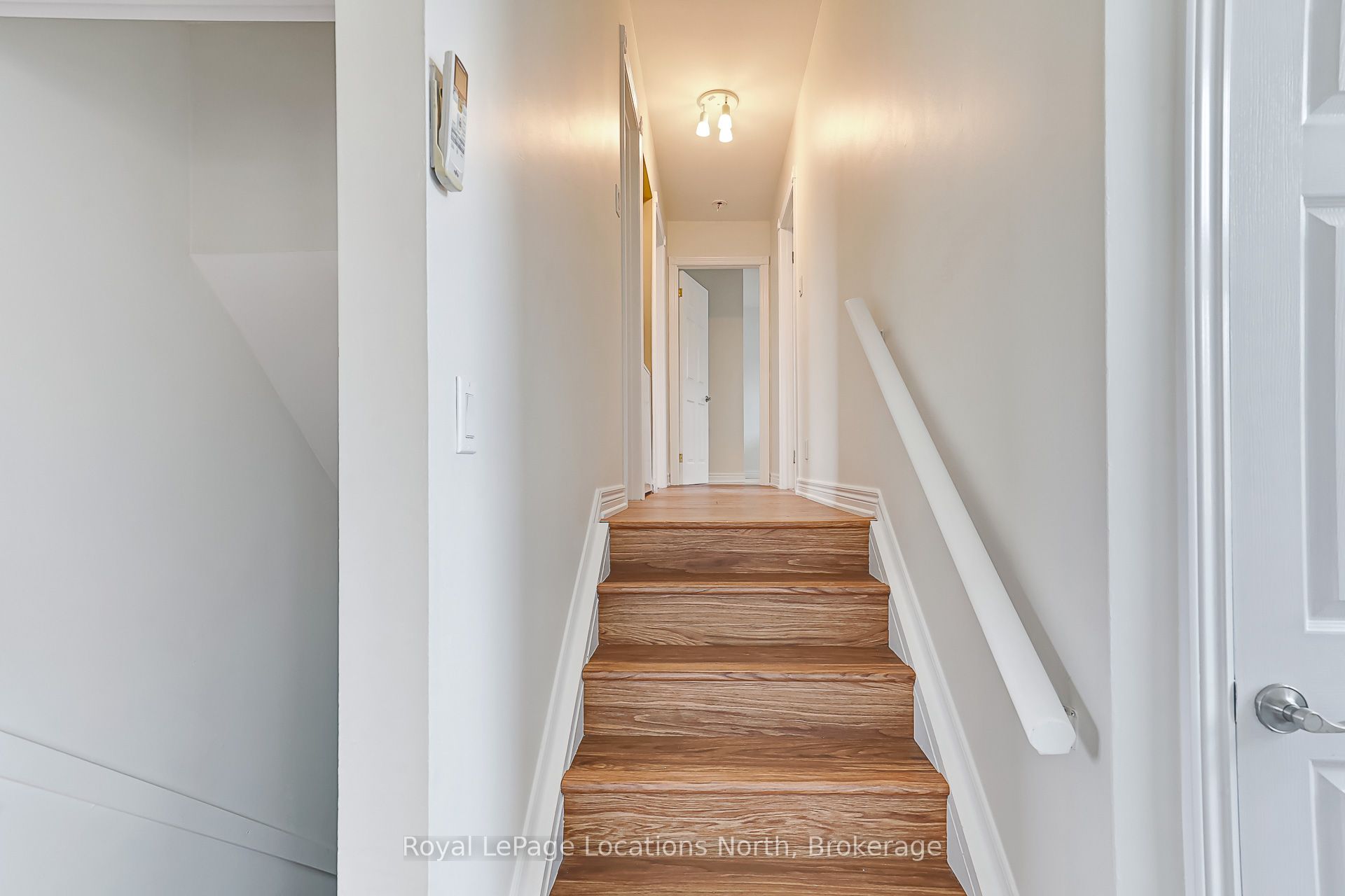 594 Oak Street Property Photo 18