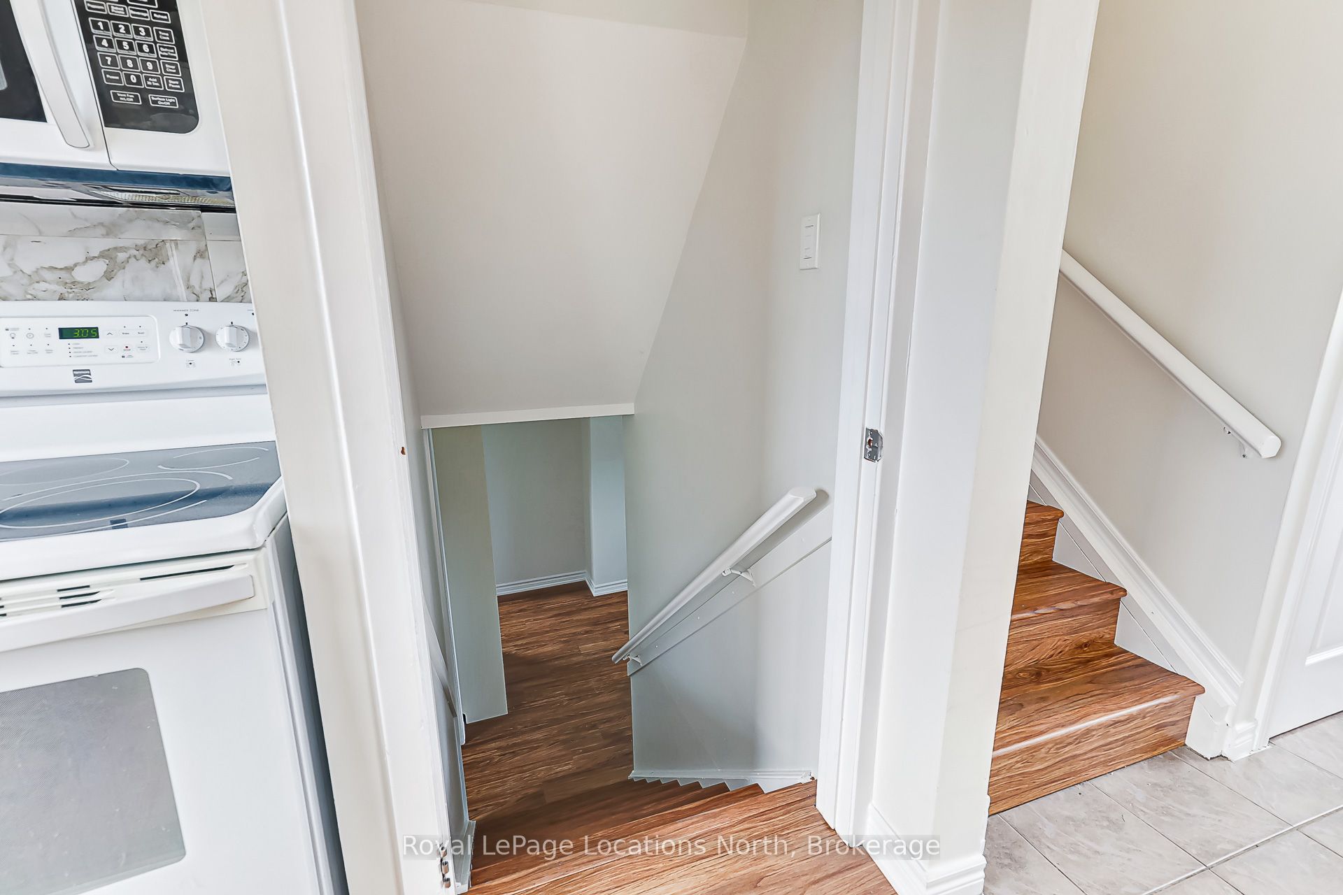 594 Oak Street Property Photo 32