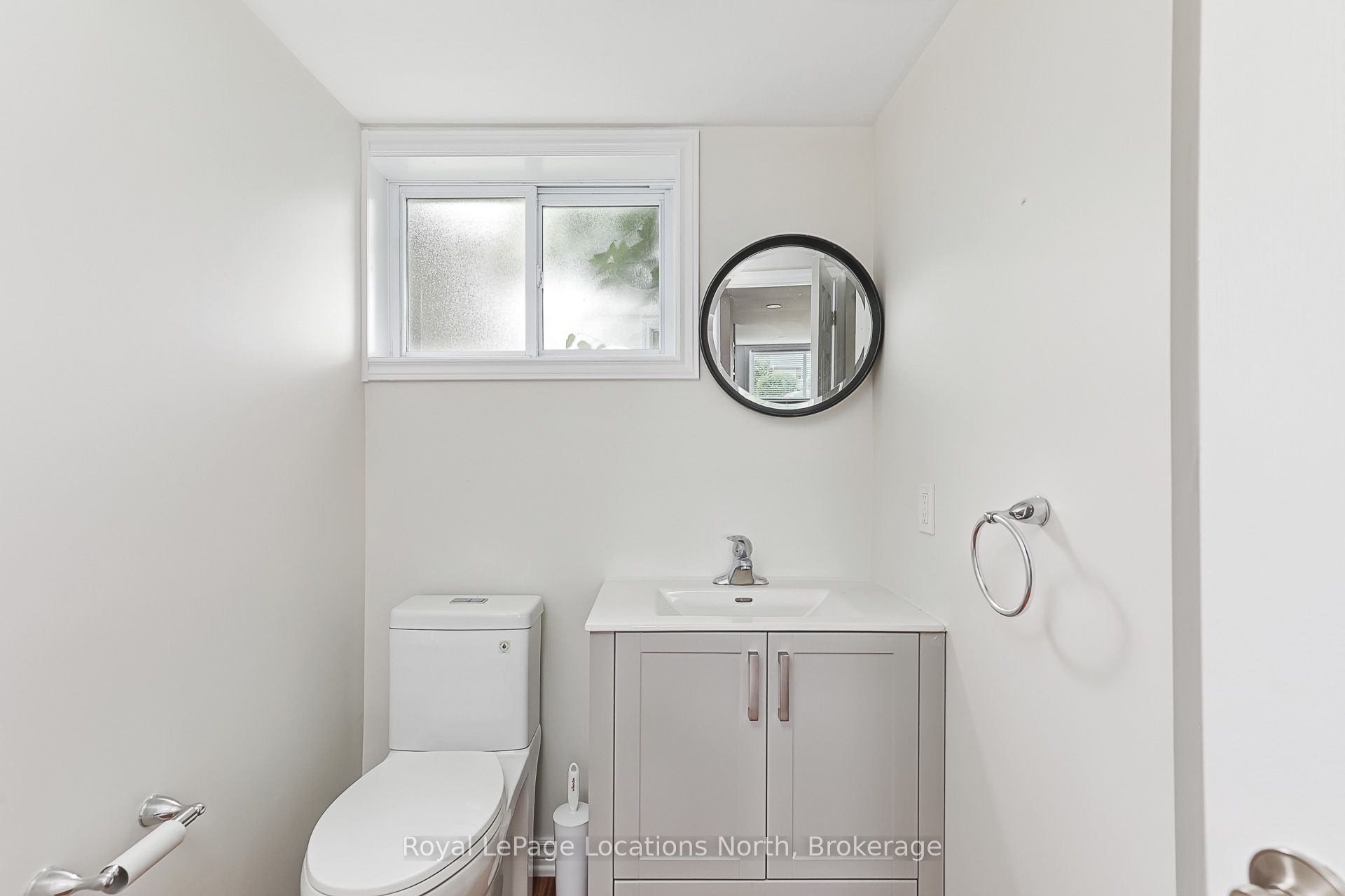 594 Oak Street Property Photo 42
