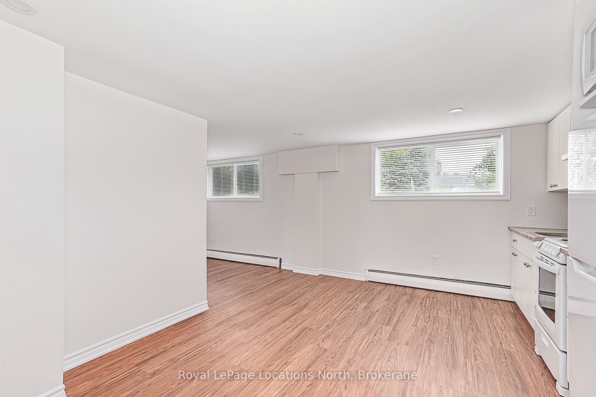 594 Oak Street Property Photo 45