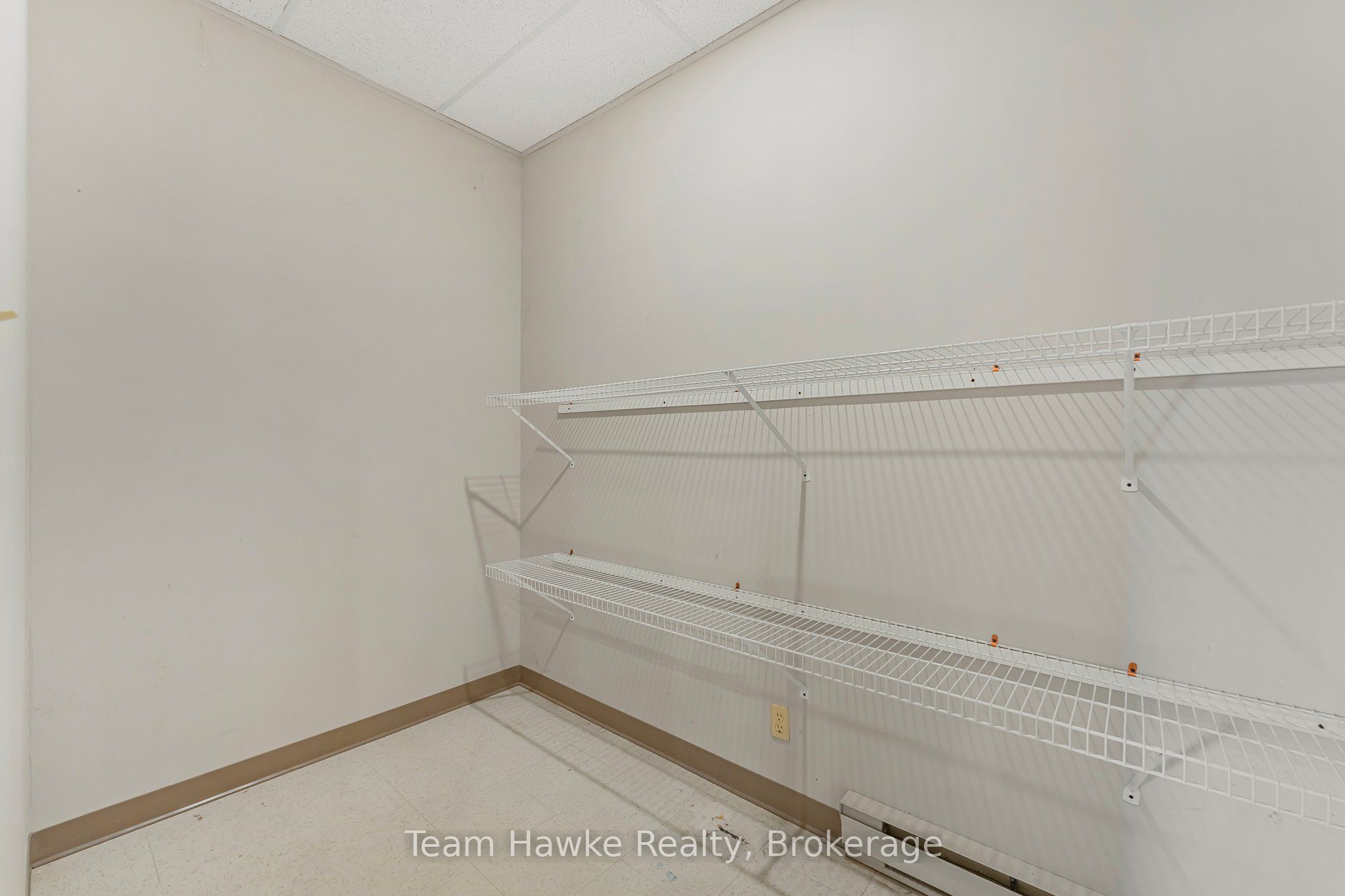 101 Main Street 2 Property Photo 10