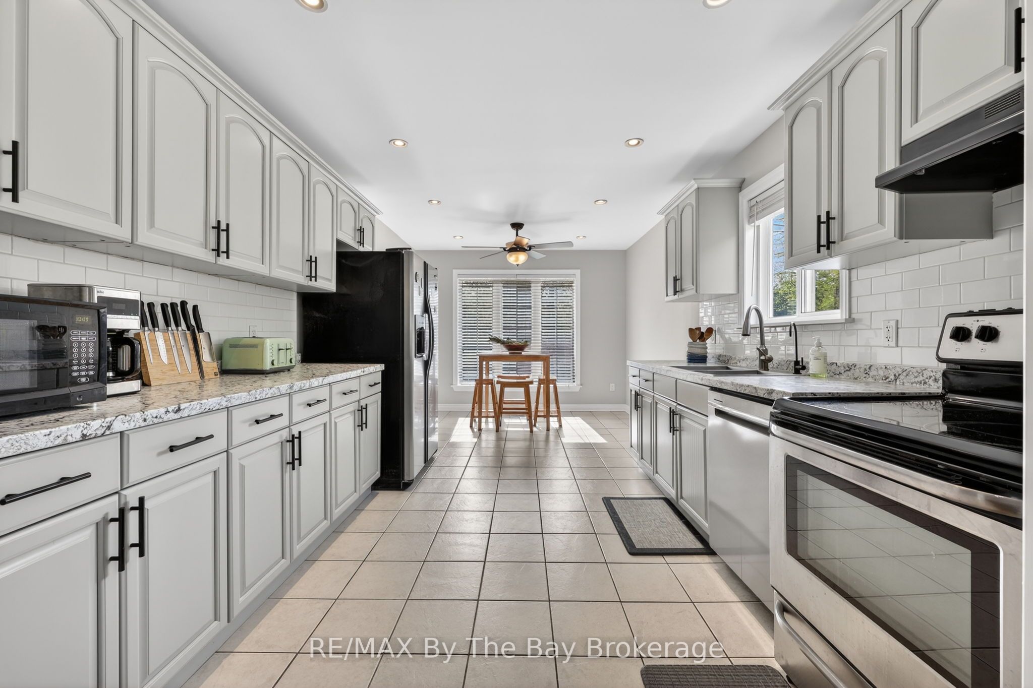 326 Golf Course Road Property Photo 4