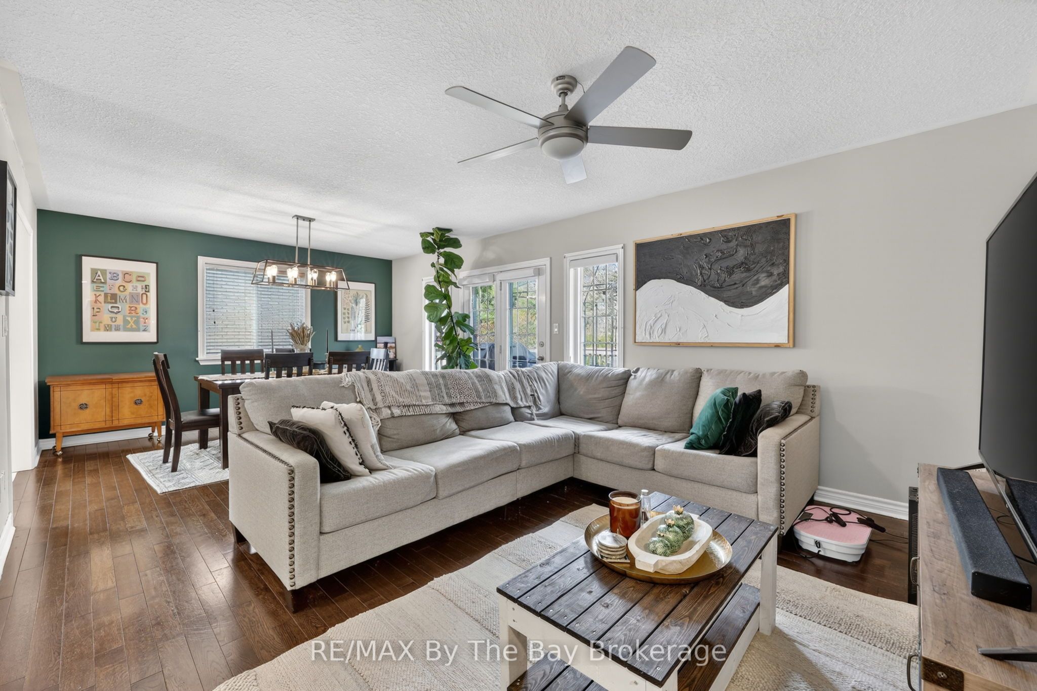 326 Golf Course Road Property Photo 14