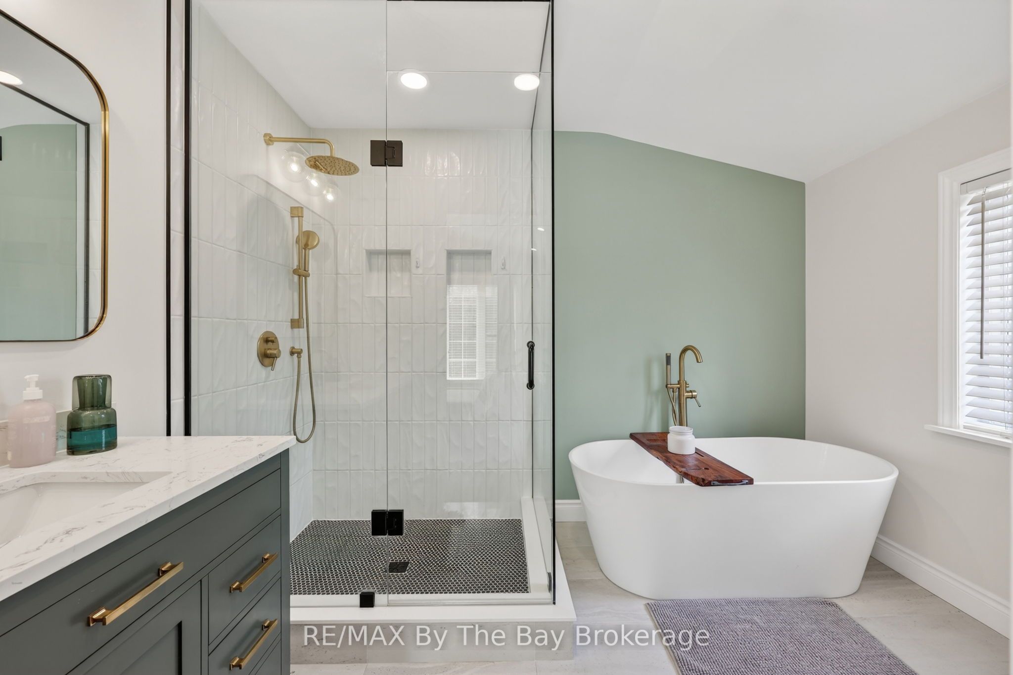 326 Golf Course Road Property Photo 18