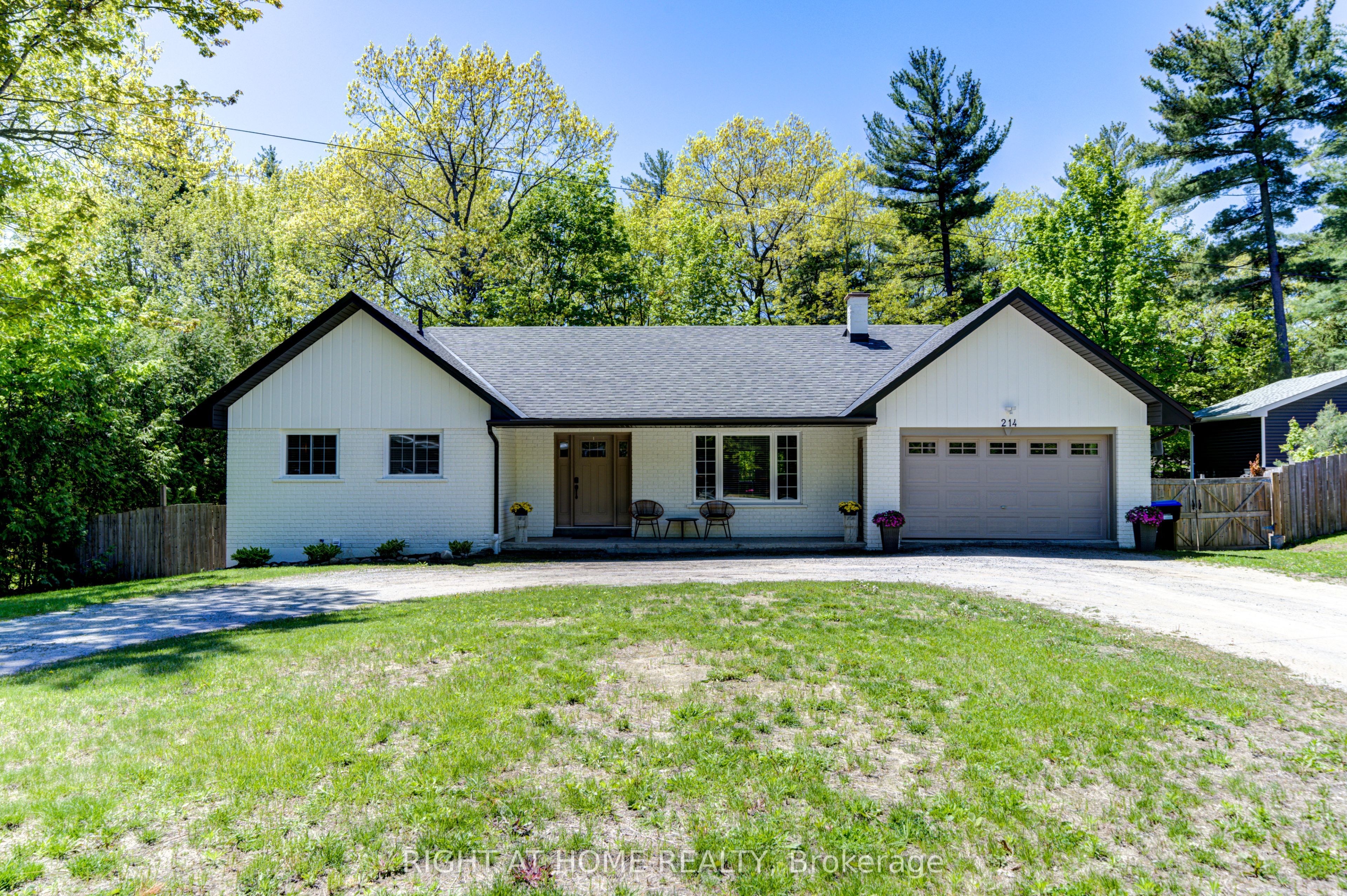 214 Desroches Trail Property Photo 1