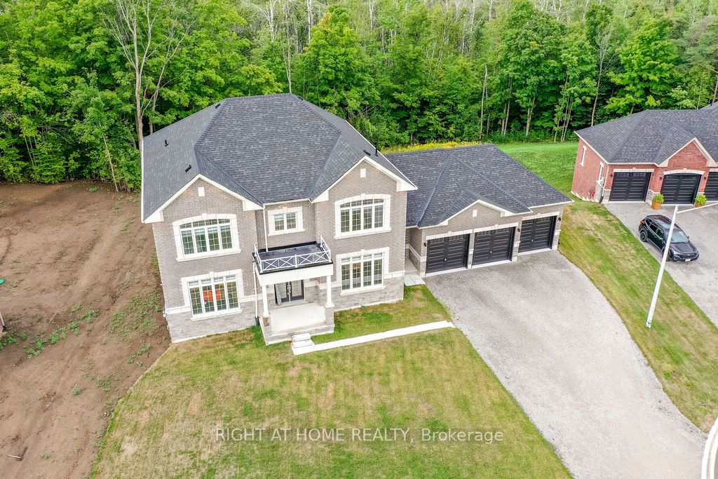 8 Forest Heights Court Property Photo 1