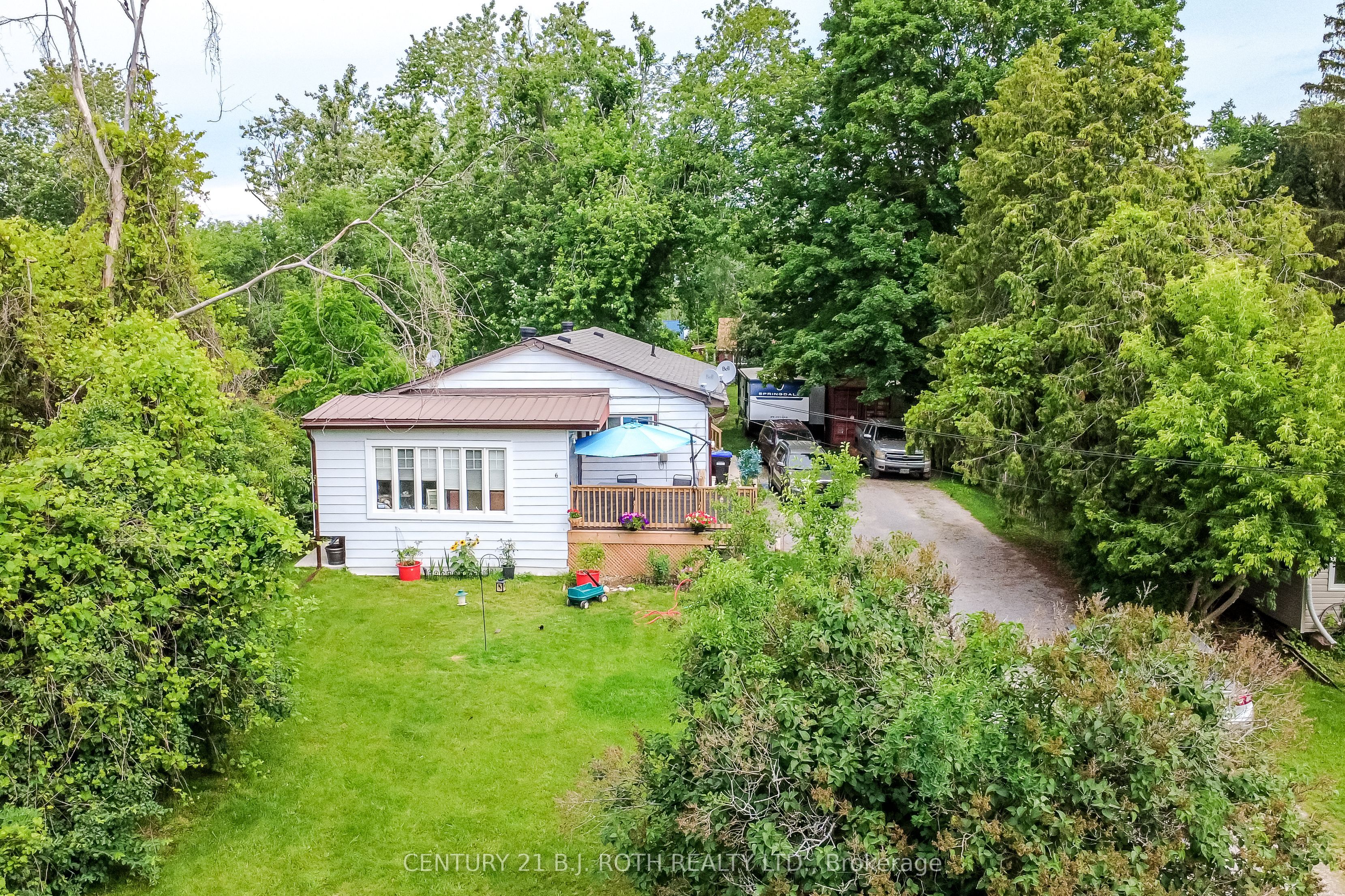 6 Caroline Street Property Photo 1