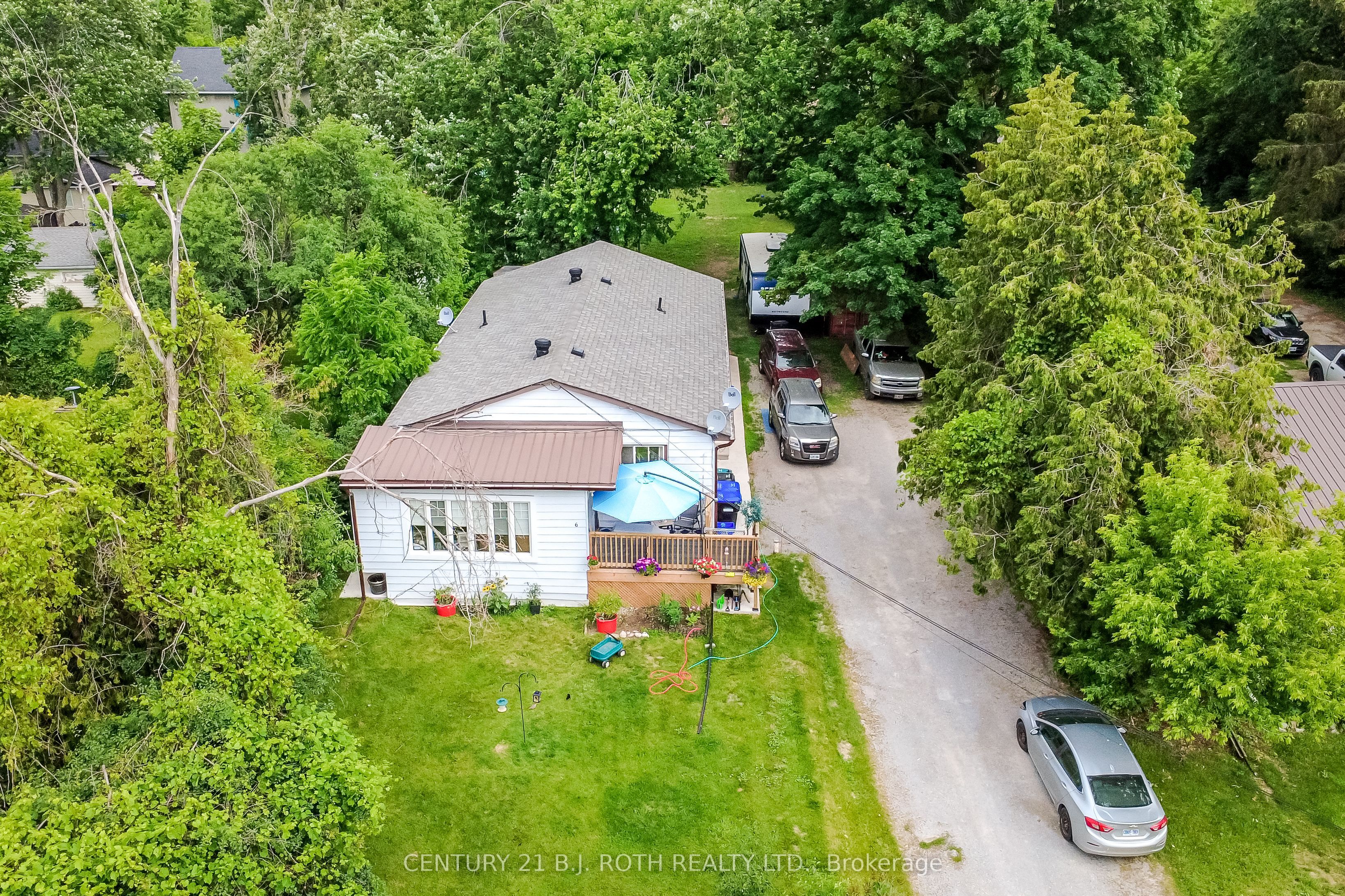 6 Caroline Street Property Photo 2