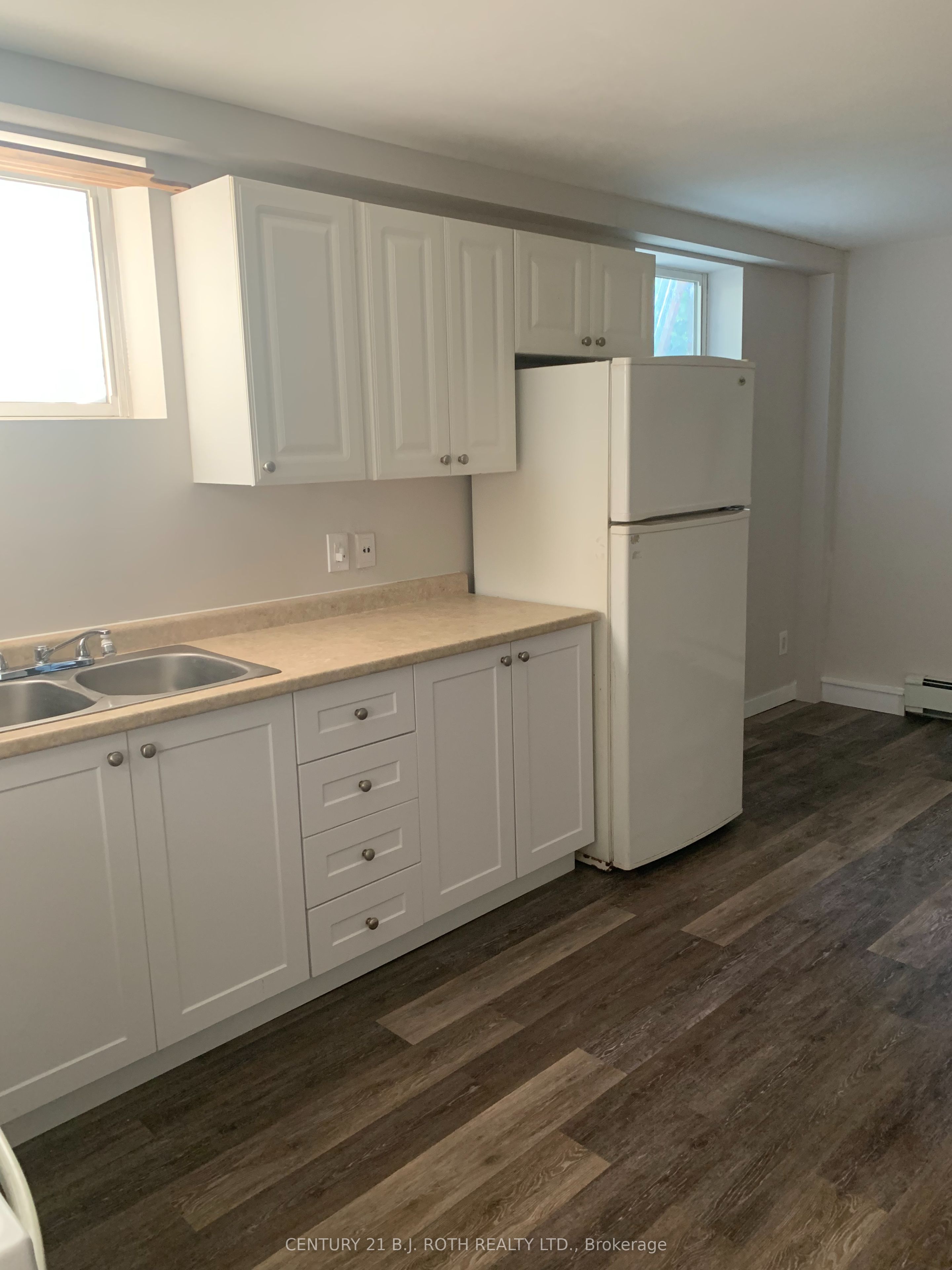 6 Caroline Street Property Photo 34
