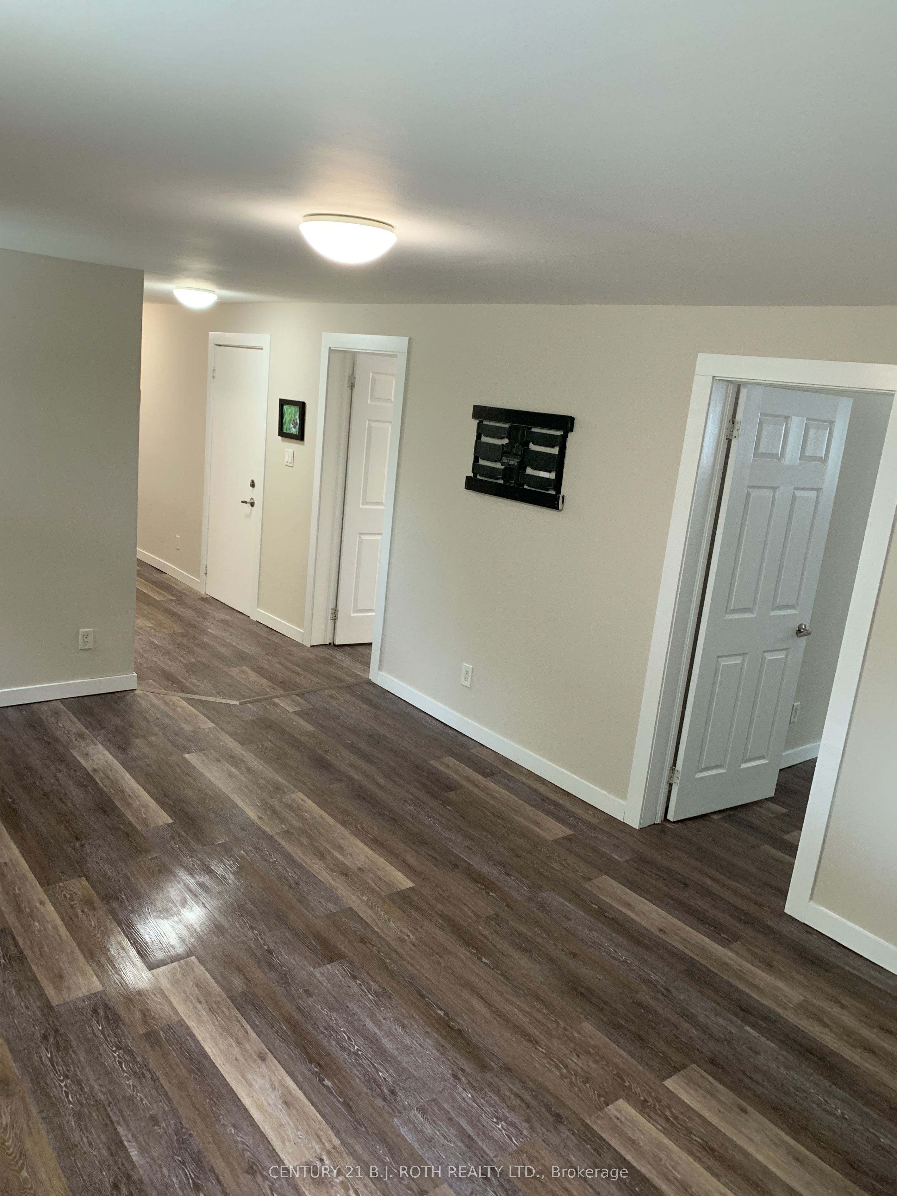 6 Caroline Street Property Photo 36