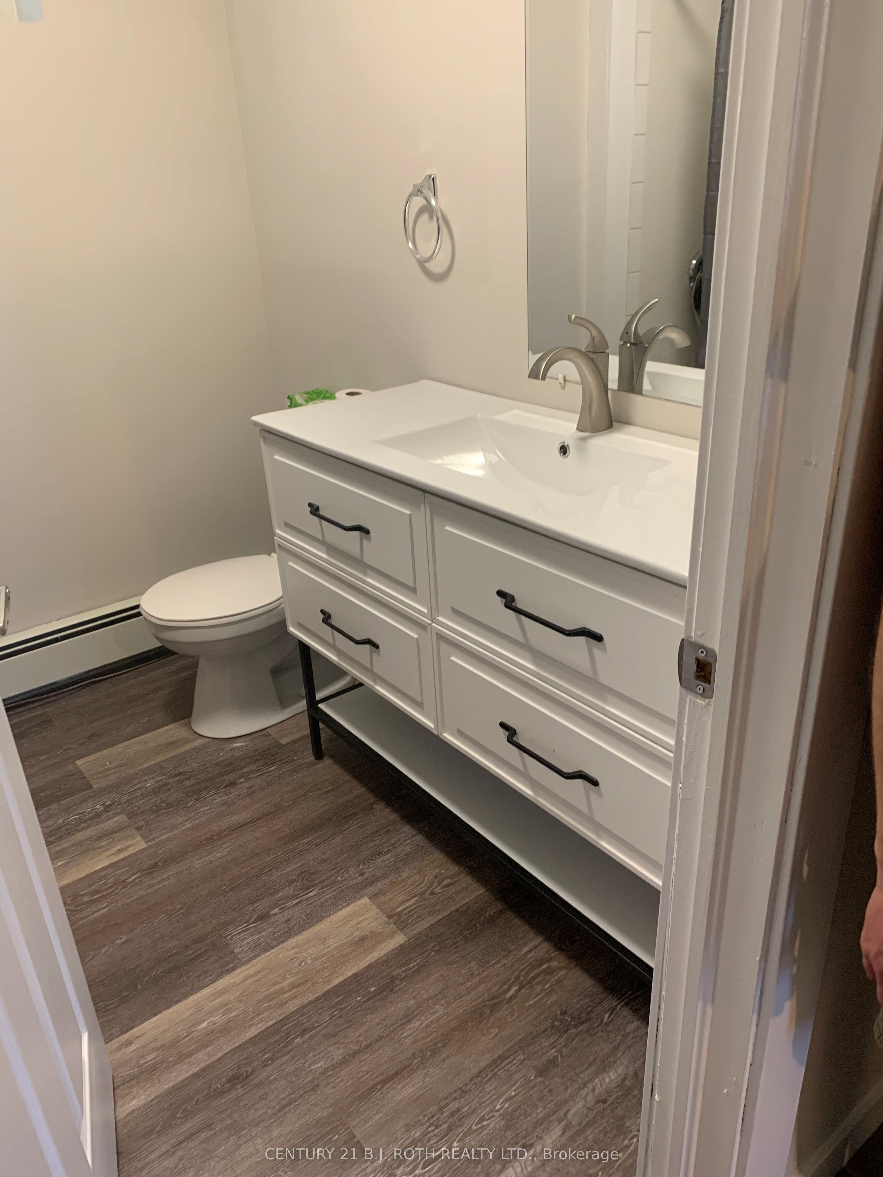 6 Caroline Street Property Photo 37