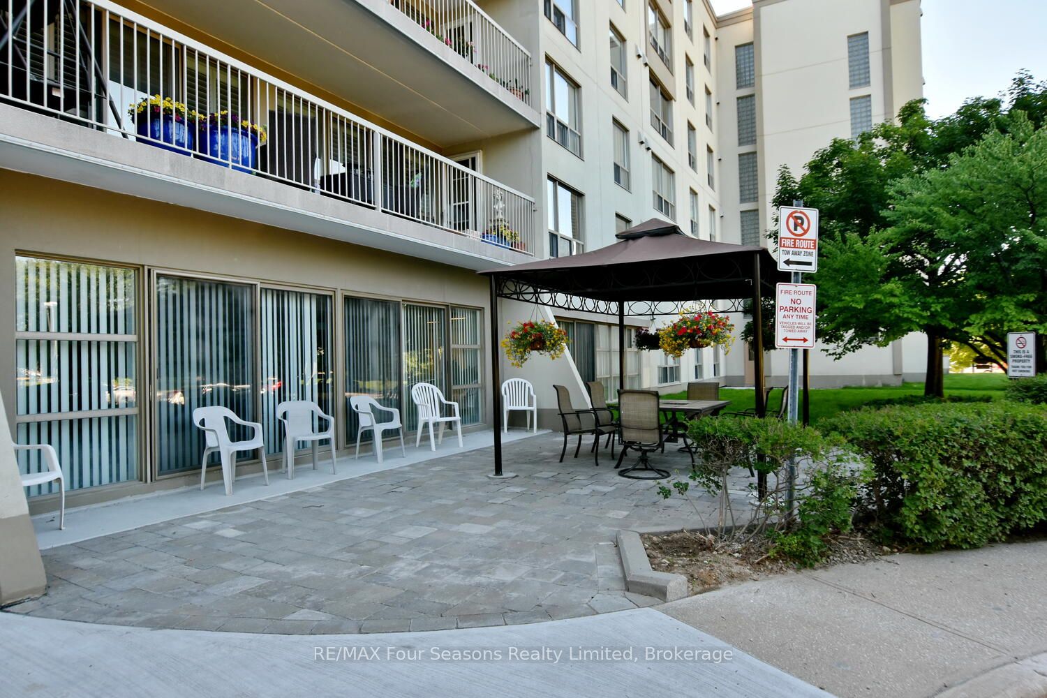 172 Eighth Street 505 Property Photo 5