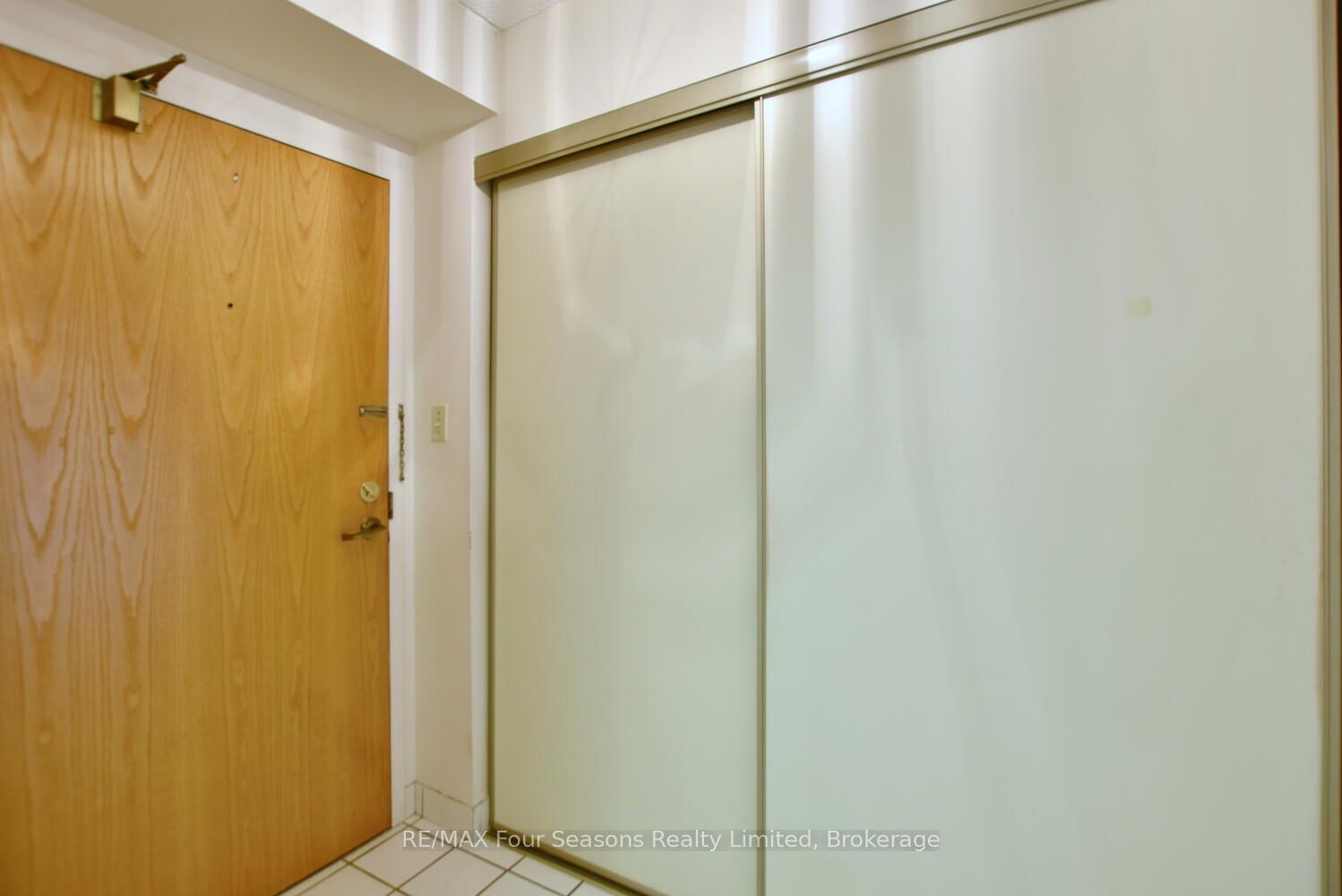 172 Eighth Street 505 Property Photo 9