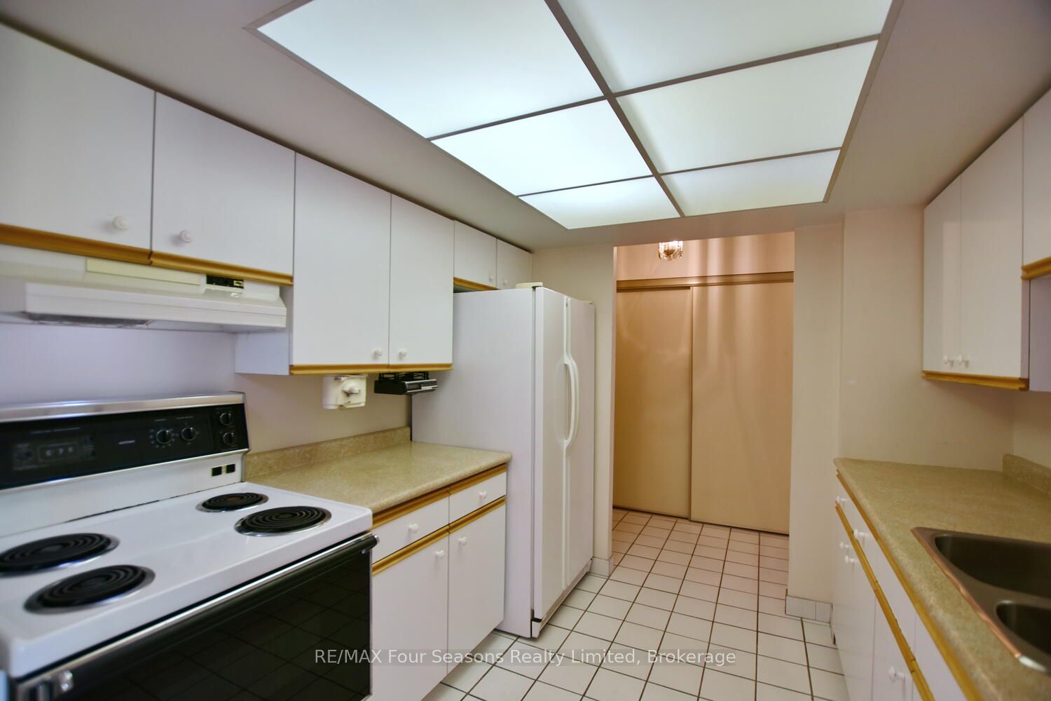 172 Eighth Street 505 Property Photo 12