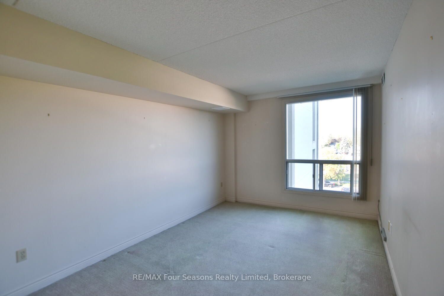 172 Eighth Street 505 Property Photo 27