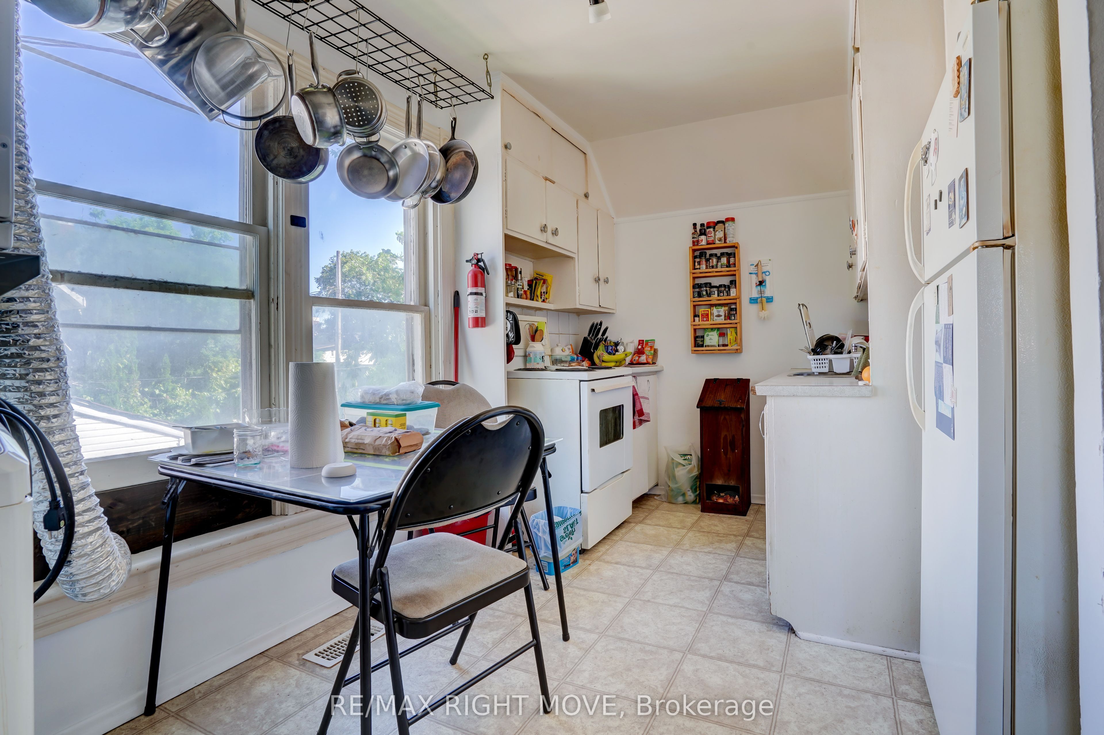 72 Dunedin Street Property Photo 10
