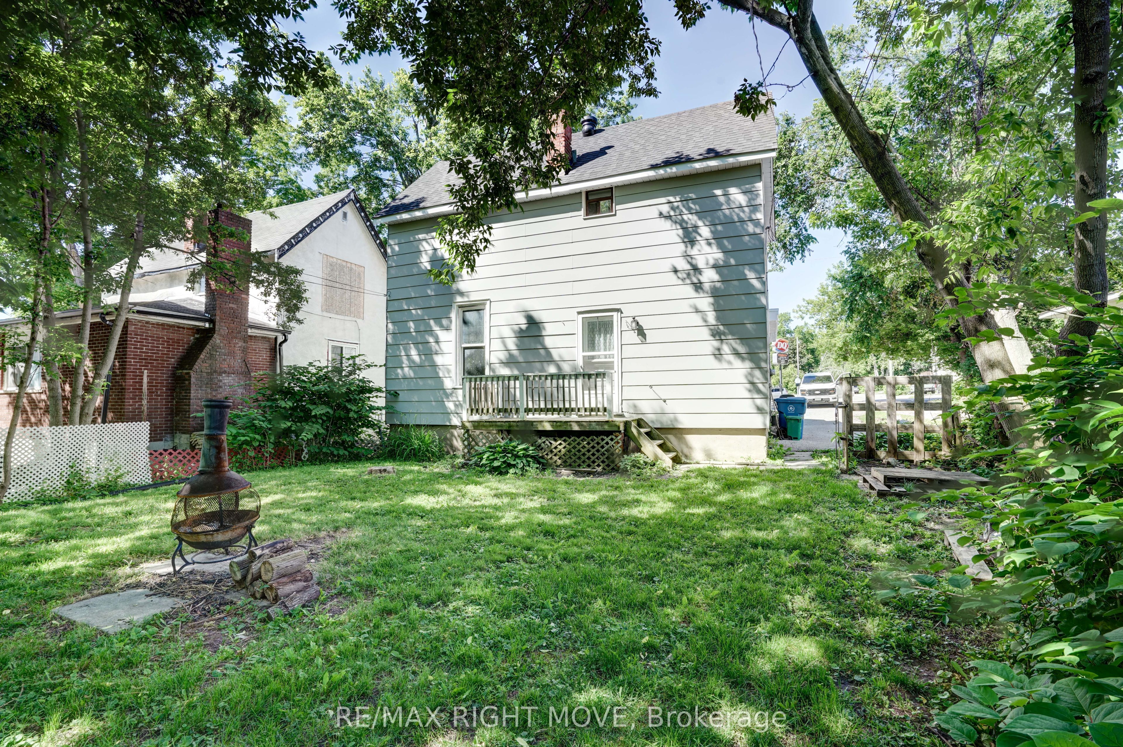 72 Dunedin Street Property Photo 14