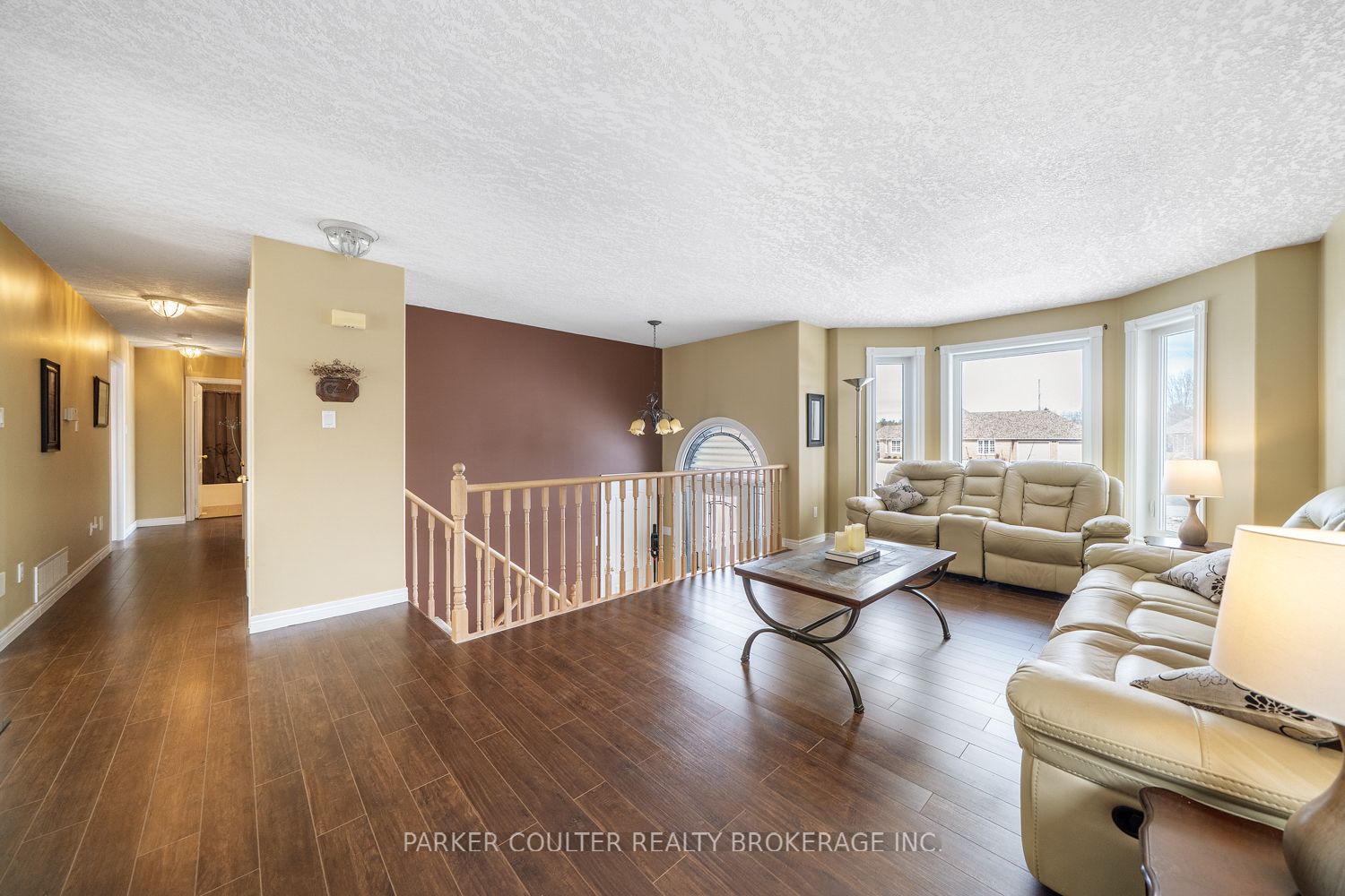 24 Parr Boulevard Property Photo 6